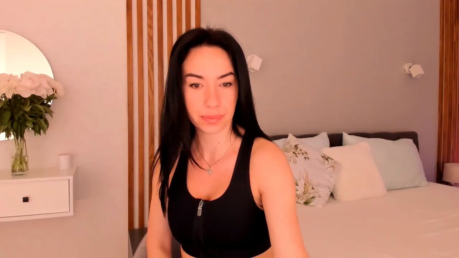 Gallery image thumbnail from Annalils's myfreecams stream on, 05/20/2024, 05:06 image 9 of 20