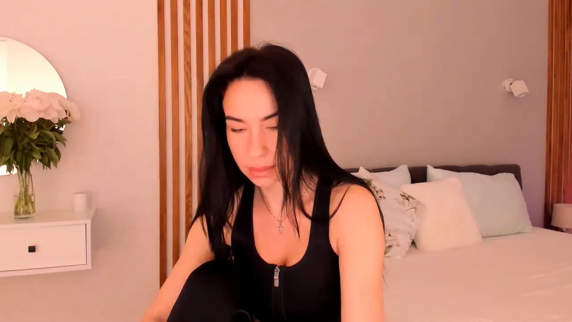 Gallery image thumbnail from Annalils's myfreecams stream on, 05/20/2024, 05:06 image 17 of 20