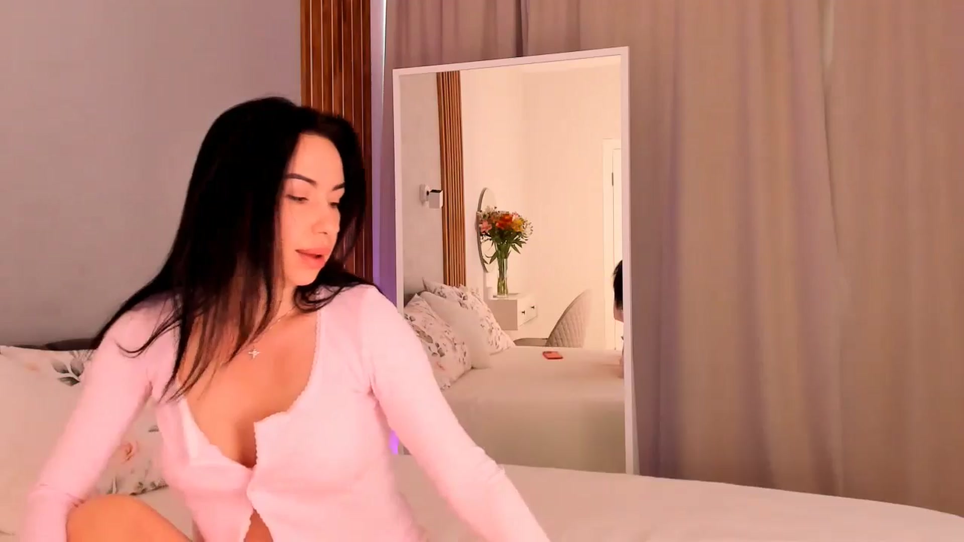 Gallery image thumbnail from Annalils's myfreecams stream on, 05/24/2024, 04:39 image 20 of 20