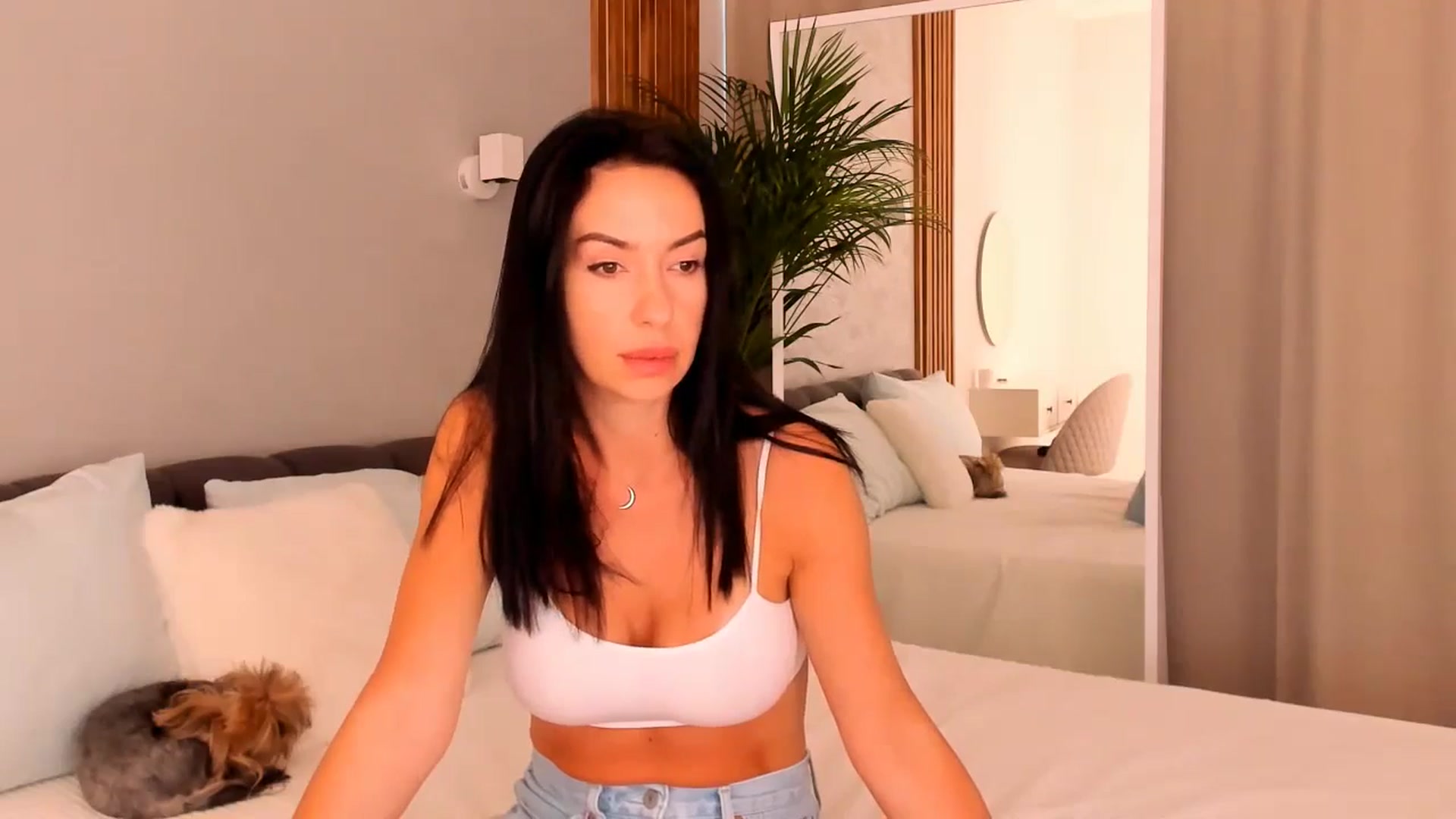 Gallery image thumbnail from Annalils's myfreecams stream on, 07/30/2024, 06:36 image 13 of 20