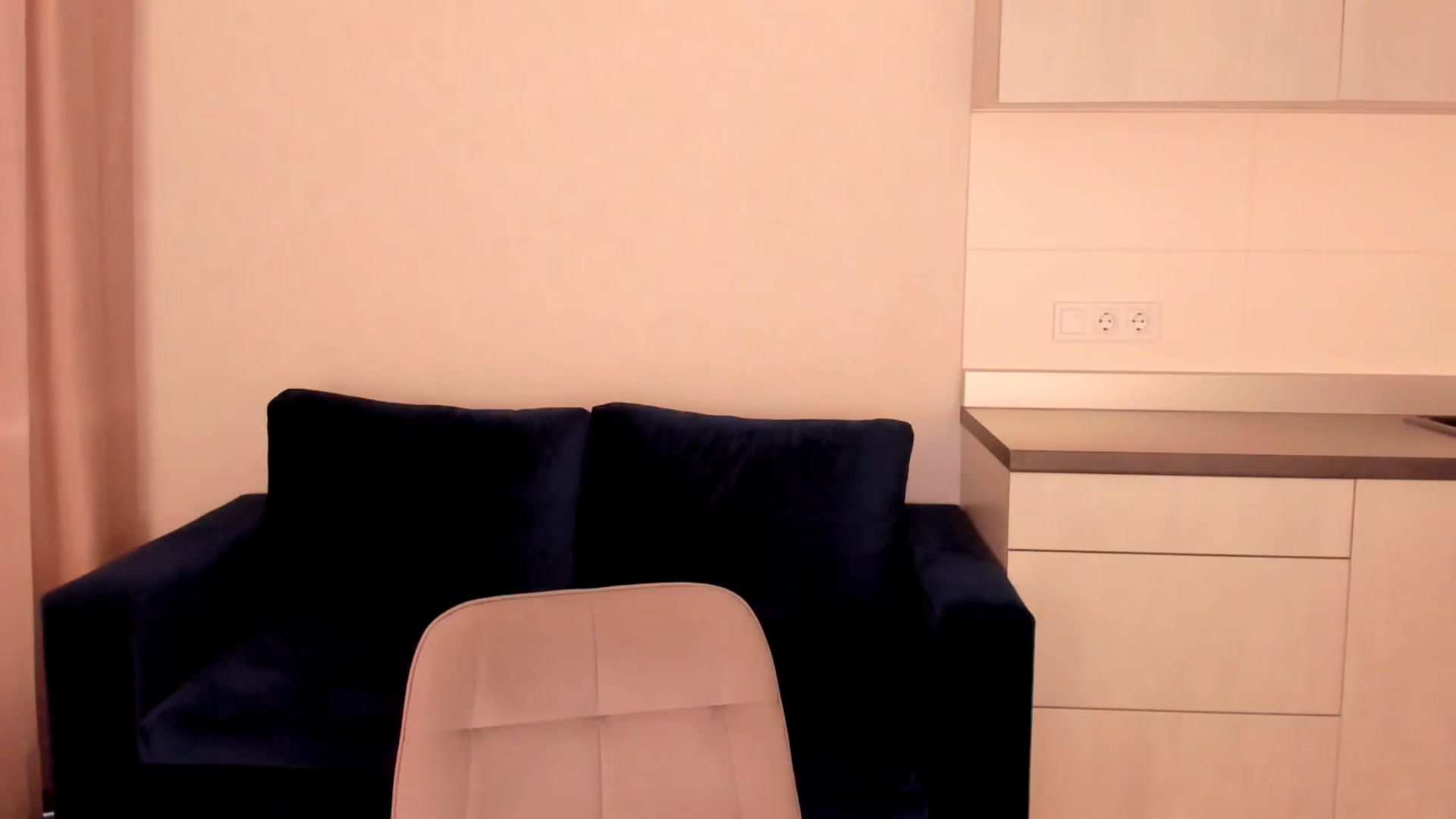 Gallery image thumbnail from Annalils's myfreecams stream on, 08/10/2024, 07:02 image 3 of 20
