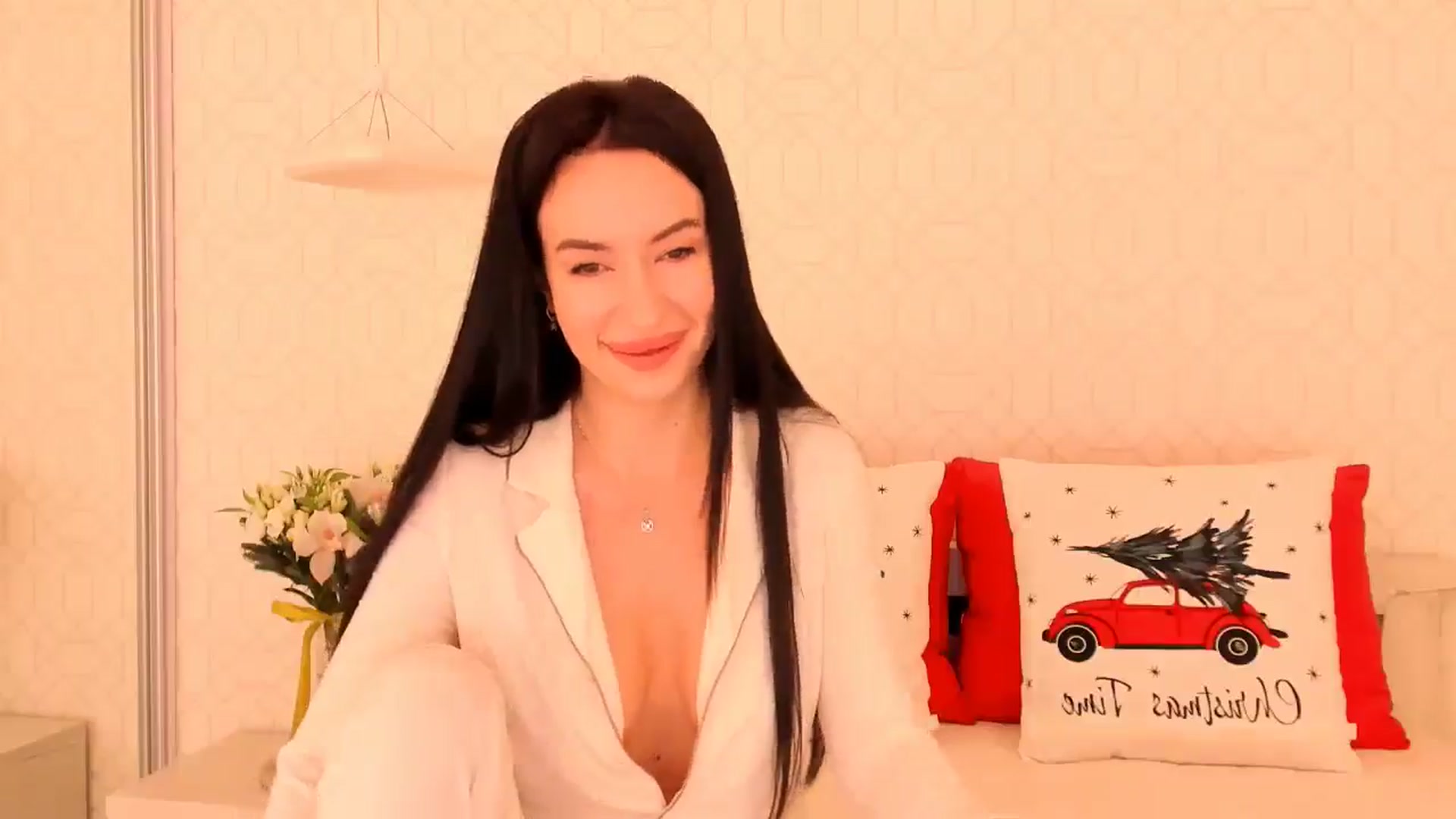 Gallery image thumbnail from Annalils's myfreecams stream on, 12/24/2024, 07:01 image 14 of 20