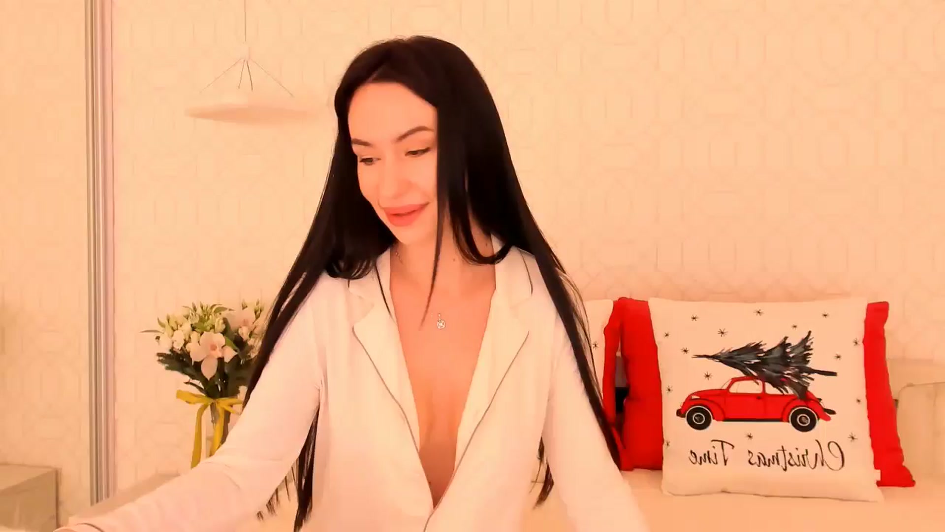 Gallery image thumbnail from Annalils's myfreecams stream on, 12/24/2024, 07:01 image 13 of 20