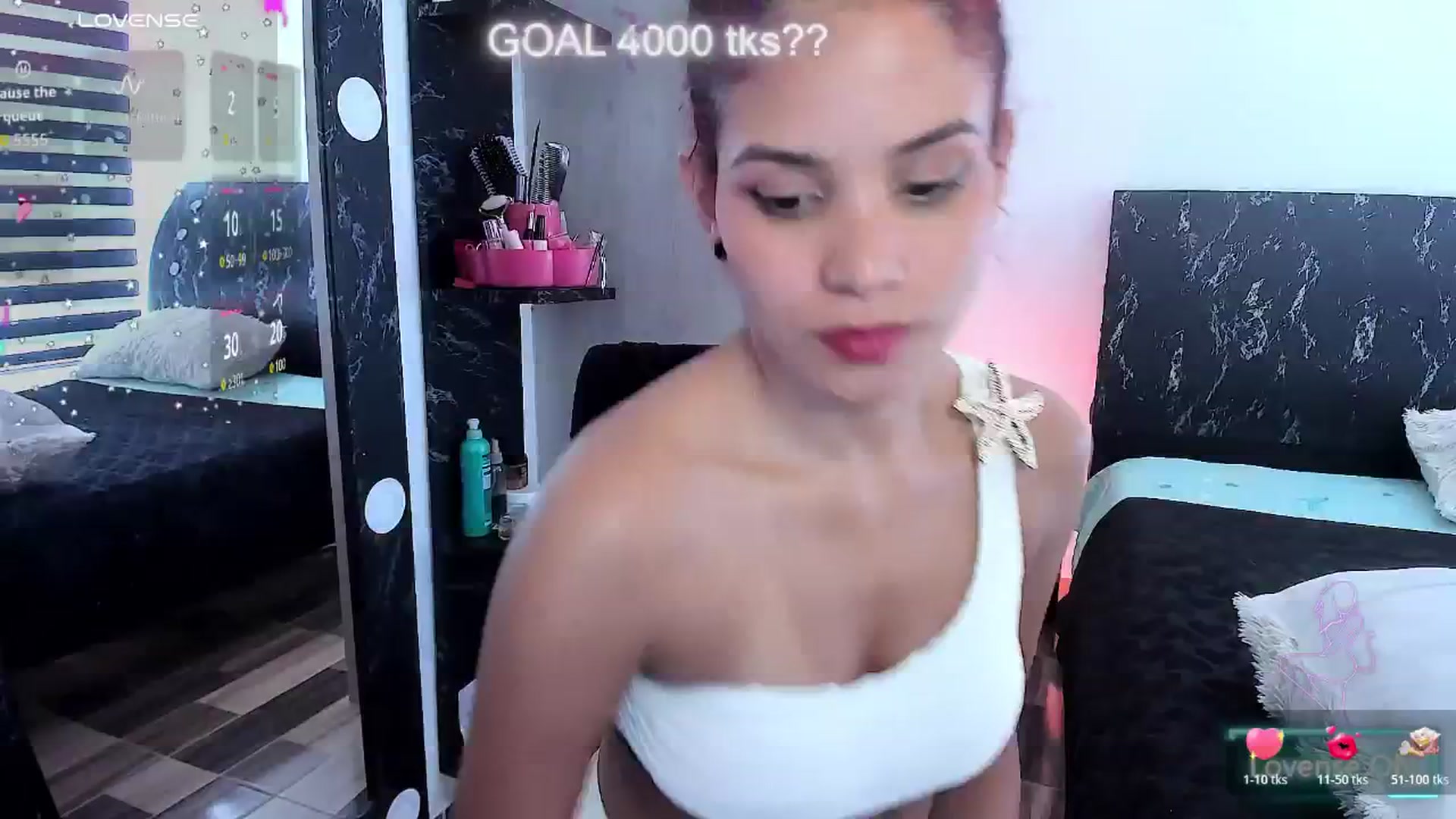 Gallery image thumbnail from Annalisa_duff's myfreecams stream on, 12/31/2025, 16:53 image 17 of 20