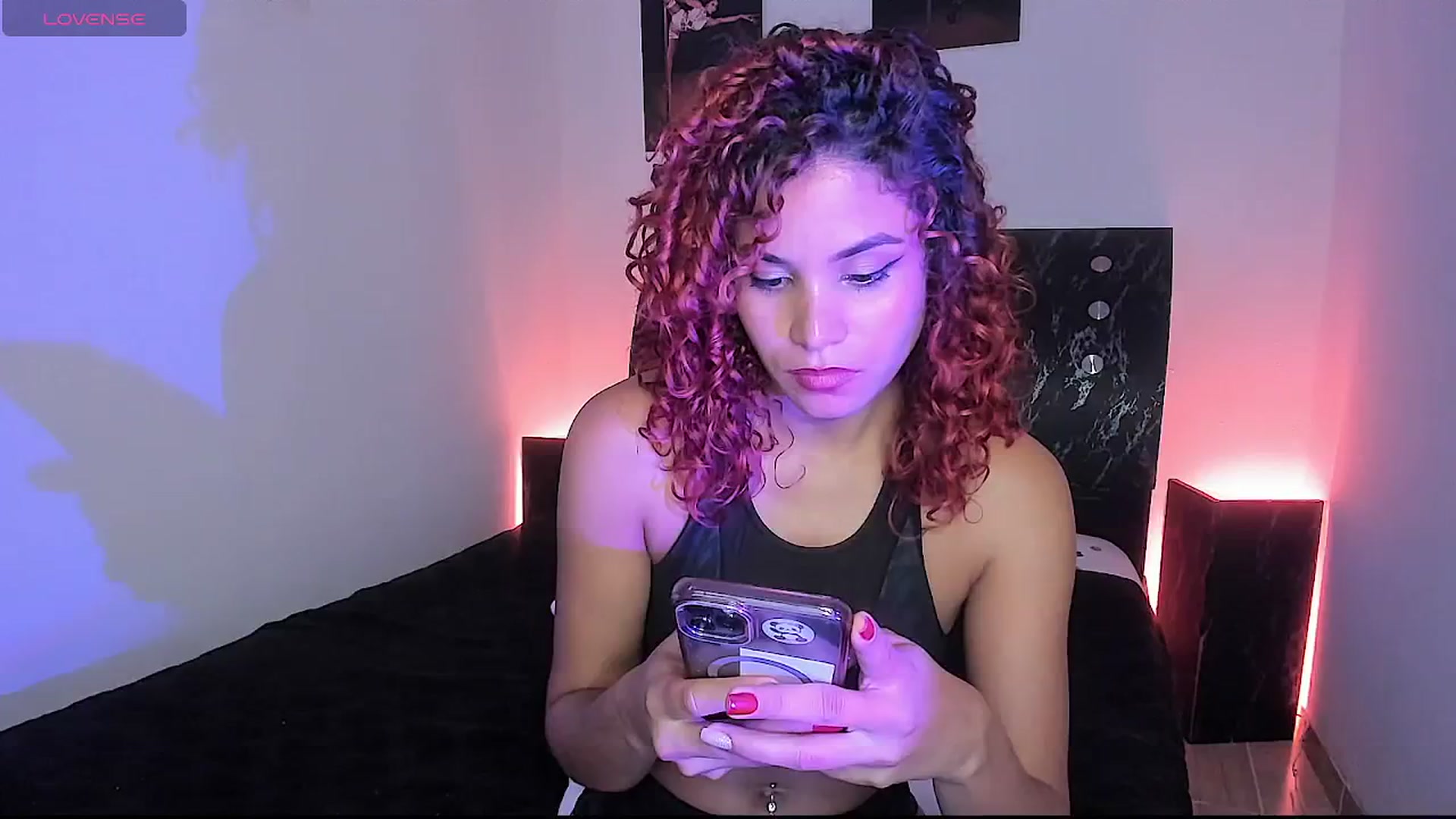 Gallery image thumbnail from Annalisa_duff's myfreecams stream on, 04/22/2026, 19:28 image 1 of 20