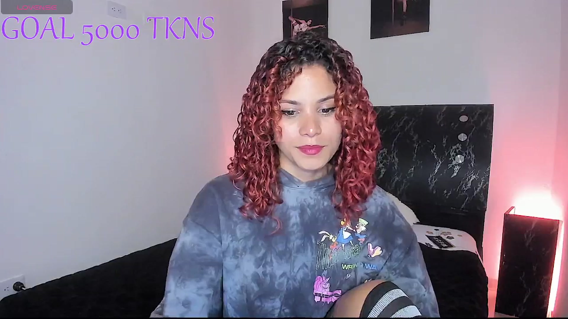 Gallery image thumbnail from Annalisa_duff's myfreecams stream on, 04/28/2026, 16:35 image 11 of 20