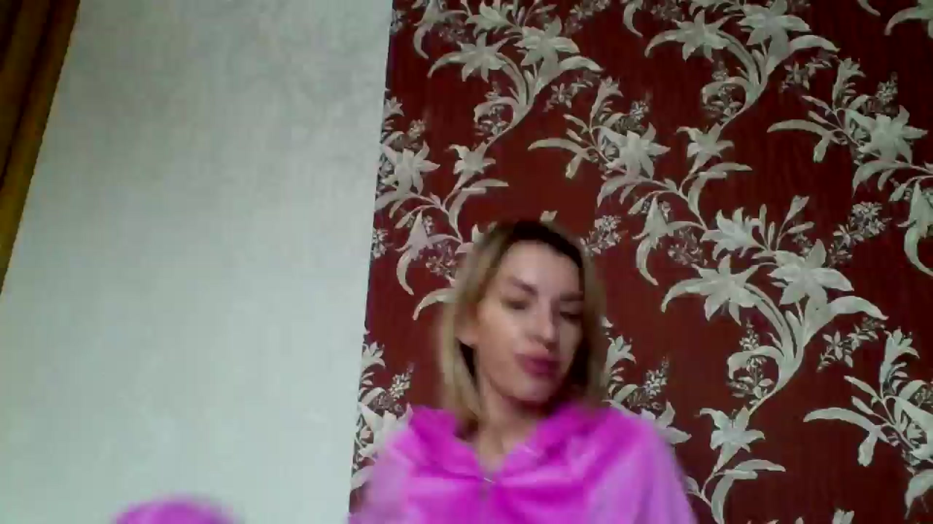 Gallery image thumbnail from AnnaliseMind's myfreecams stream on, 11/23/2025, 12:35 image 17 of 20