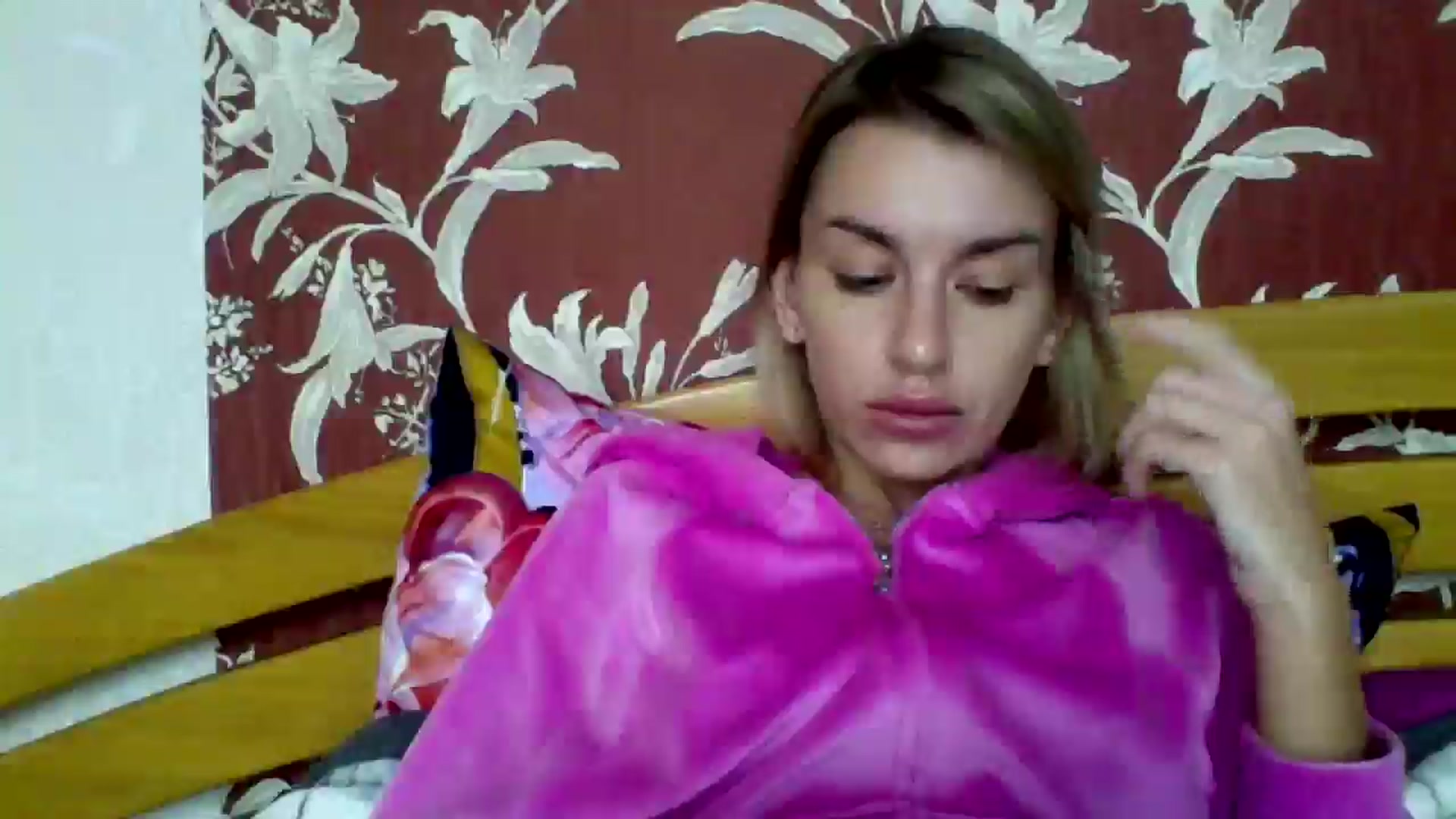 Gallery image thumbnail from AnnaliseMind's myfreecams stream on, 11/23/2025, 12:35 image 14 of 20