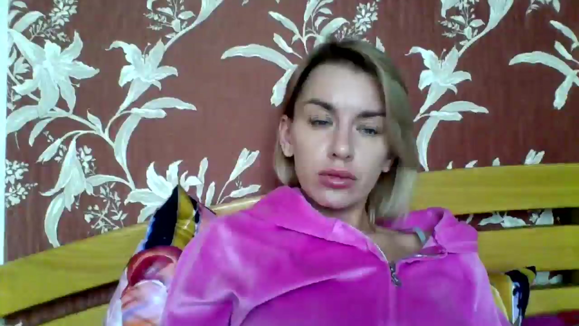 Gallery image thumbnail from AnnaliseMind's myfreecams stream on, 11/23/2025, 13:25 image 7 of 20