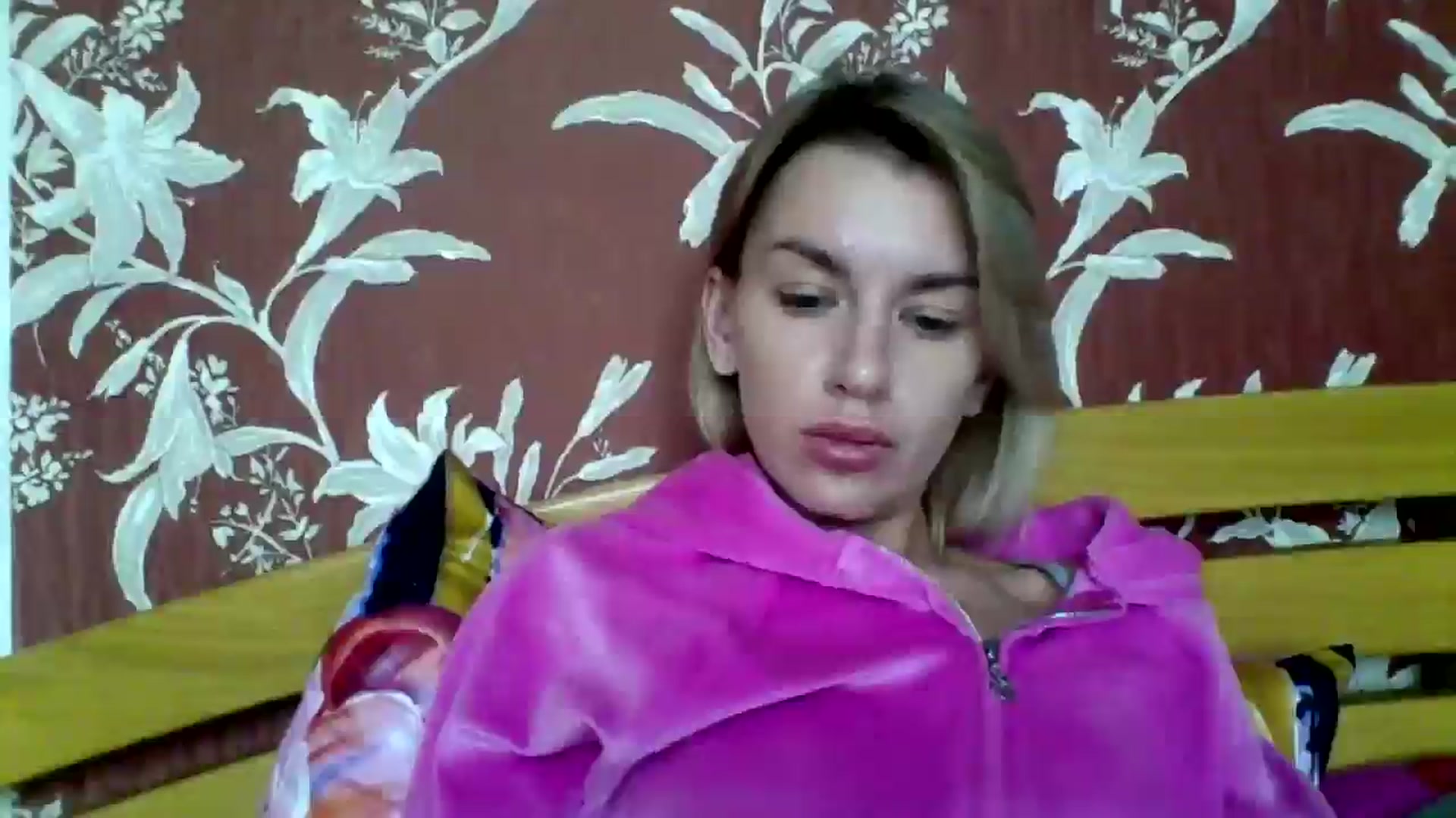 Gallery image thumbnail from AnnaliseMind's myfreecams stream on, 11/23/2025, 13:25 image 8 of 20