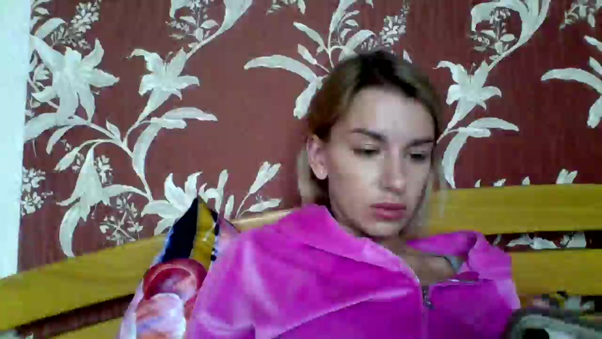 Gallery image thumbnail from AnnaliseMind's myfreecams stream on, 11/23/2025, 13:25 image 18 of 20