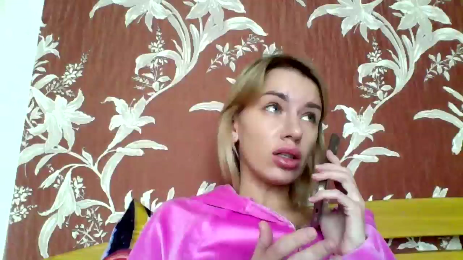 Gallery image thumbnail from AnnaliseMind's myfreecams stream on, 11/23/2025, 13:25 image 1 of 20