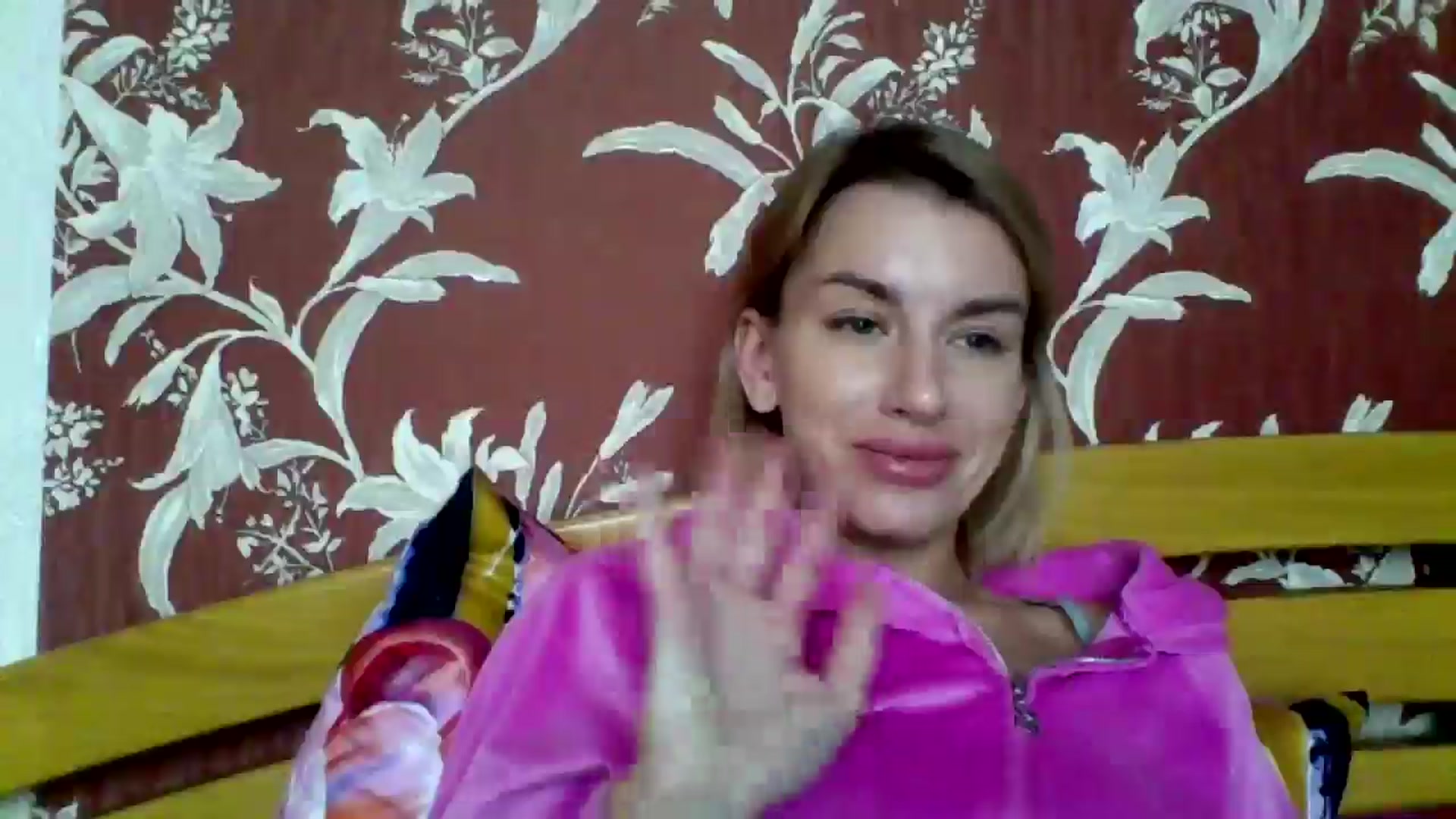 Gallery image thumbnail from AnnaliseMind's myfreecams stream on, 11/23/2025, 13:25 image 15 of 20
