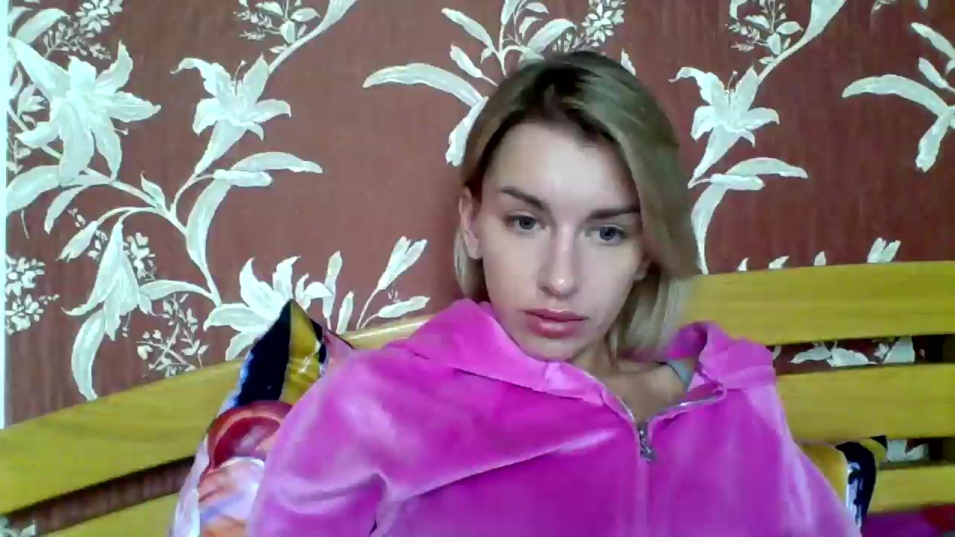 Gallery image thumbnail from AnnaliseMind's myfreecams stream on, 11/23/2025, 13:25 image 6 of 20
