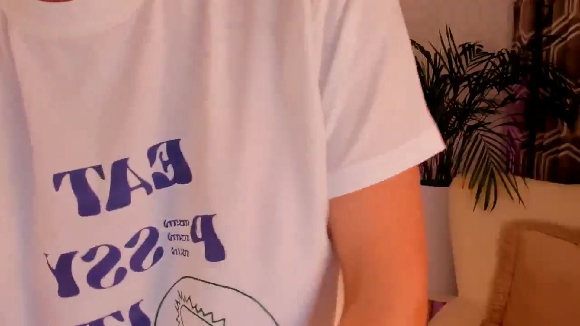 Gallery image thumbnail from Annaliss's myfreecams stream on, 07/07/2025, 05:35 image 19 of 20