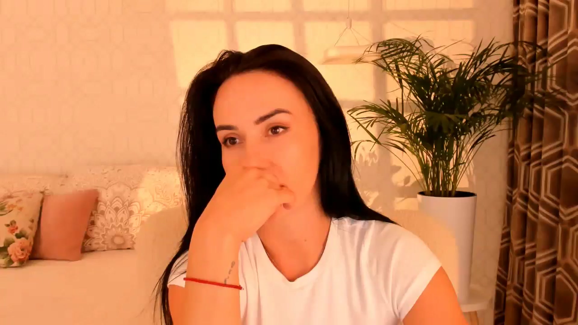 Gallery image thumbnail from Annaliss's myfreecams stream on, 07/23/2025, 18:33 image 20 of 20