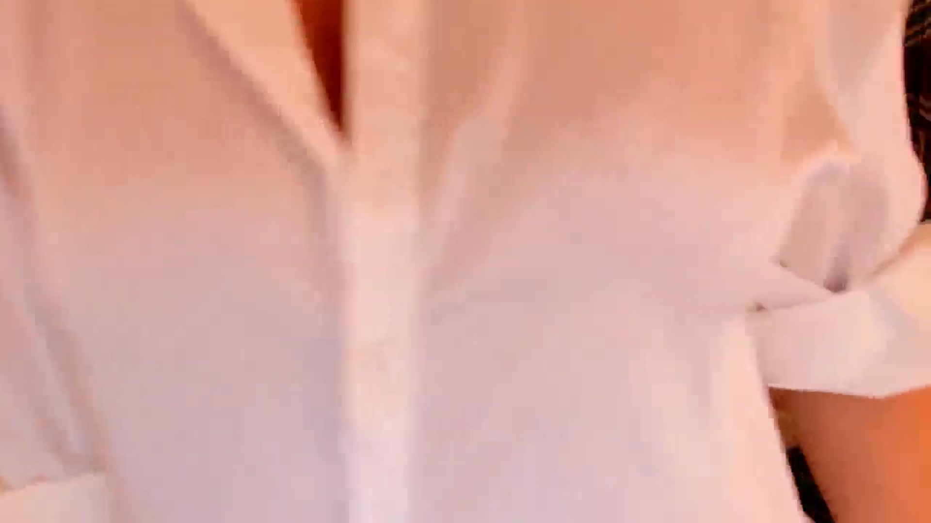 Gallery image thumbnail from Annaliss's myfreecams stream on, 07/26/2025, 19:10 image 2 of 20