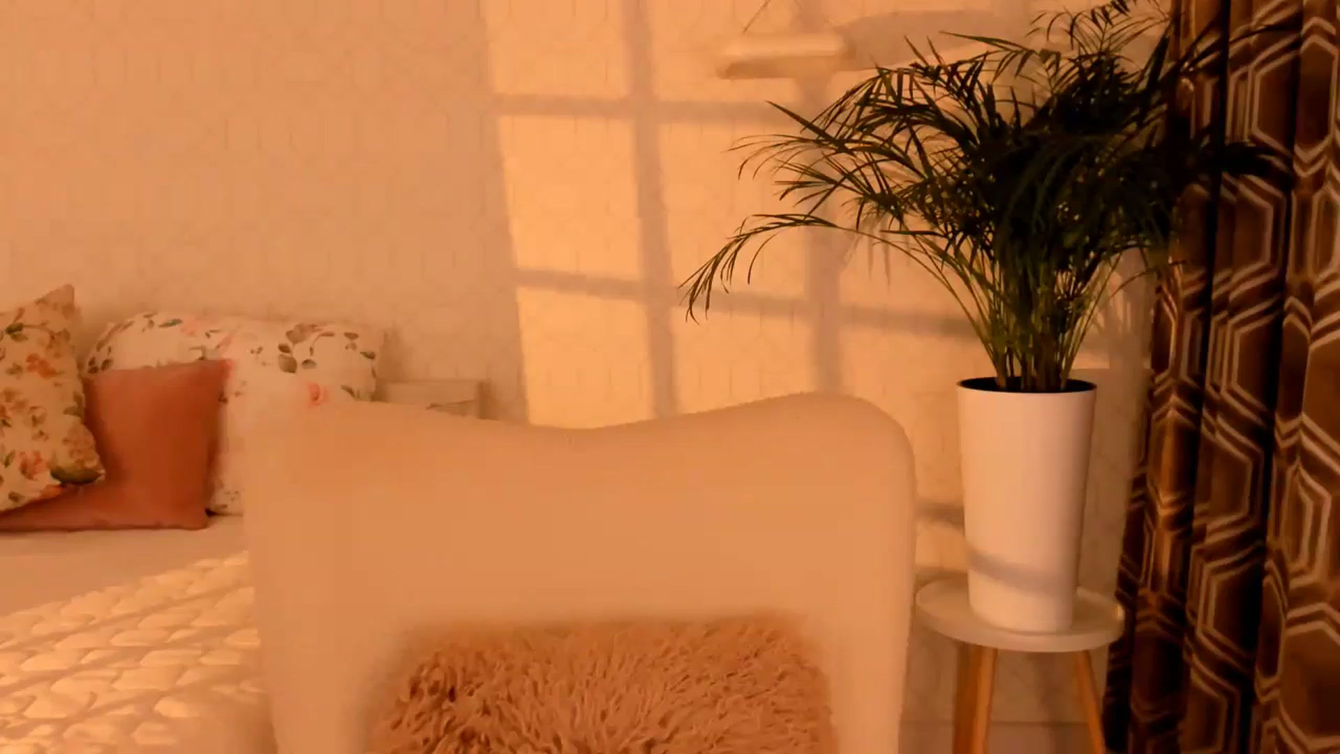 Gallery image thumbnail from Annaliss's myfreecams stream on, 07/31/2025, 20:44 image 17 of 20