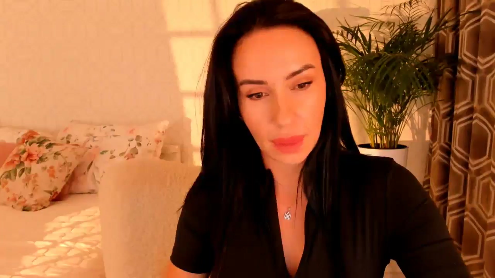 Gallery image thumbnail from Annaliss's myfreecams stream on, 08/02/2025, 17:23 image 18 of 20