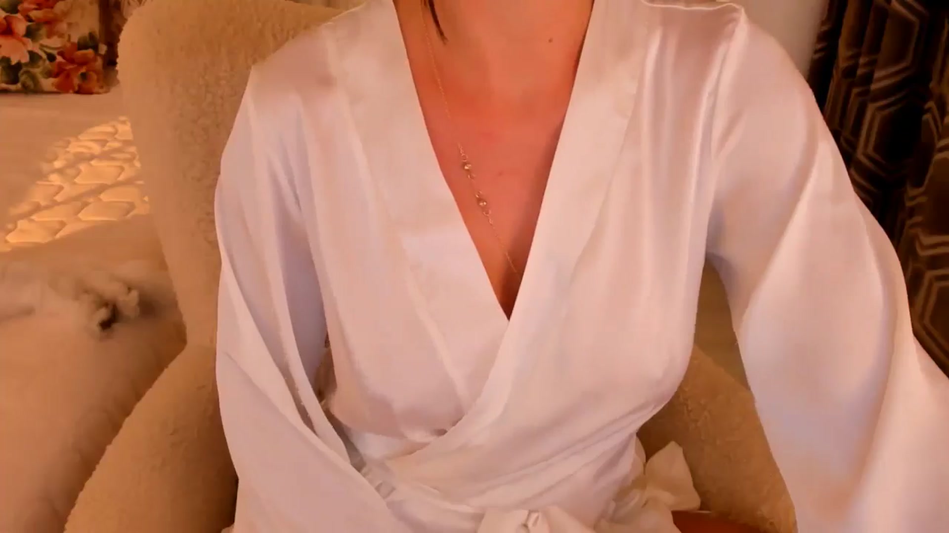 Gallery image thumbnail from Annaliss's myfreecams stream on, 08/08/2025, 18:37 image 3 of 20
