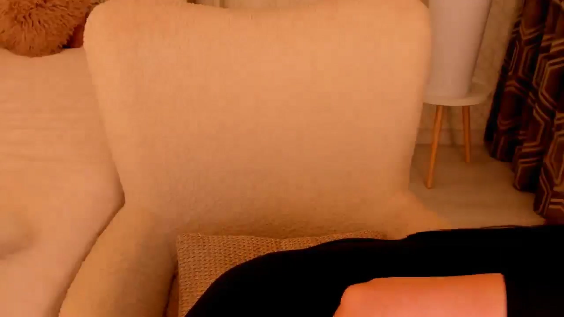 Gallery image thumbnail from Annaliss's myfreecams stream on, 09/08/2025, 17:04 image 10 of 20