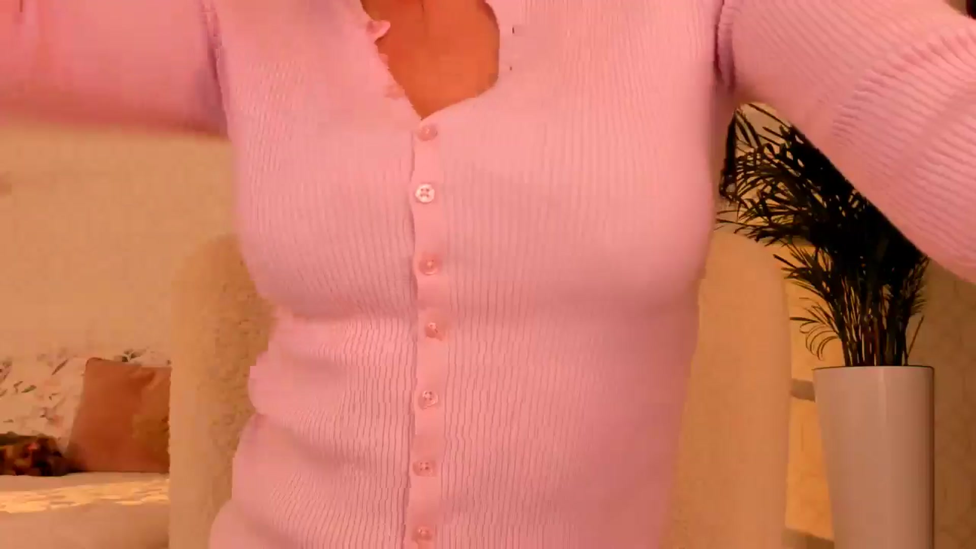Gallery image thumbnail from Annaliss's myfreecams stream on, 09/12/2025, 19:03 image 13 of 20