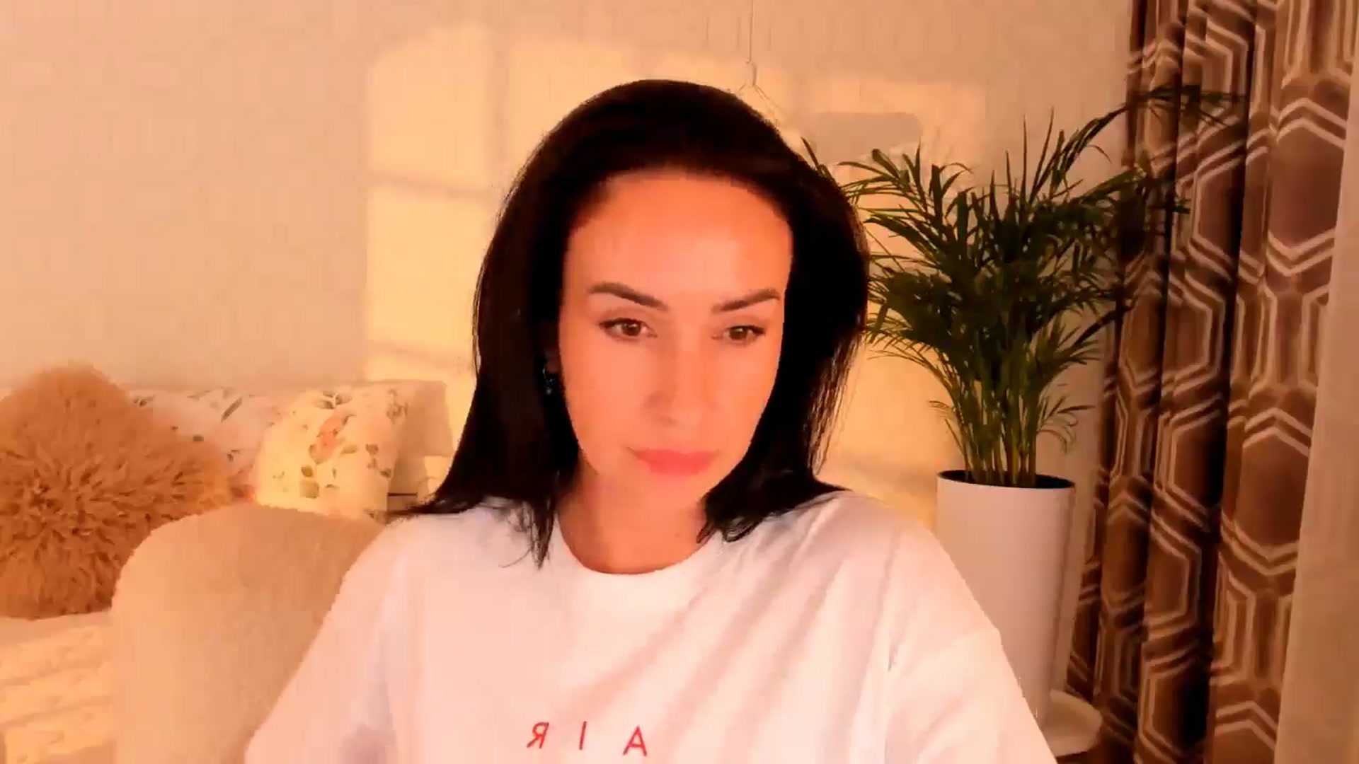 Gallery image thumbnail from Annaliss's myfreecams stream on, 09/16/2025, 17:02 image 19 of 20