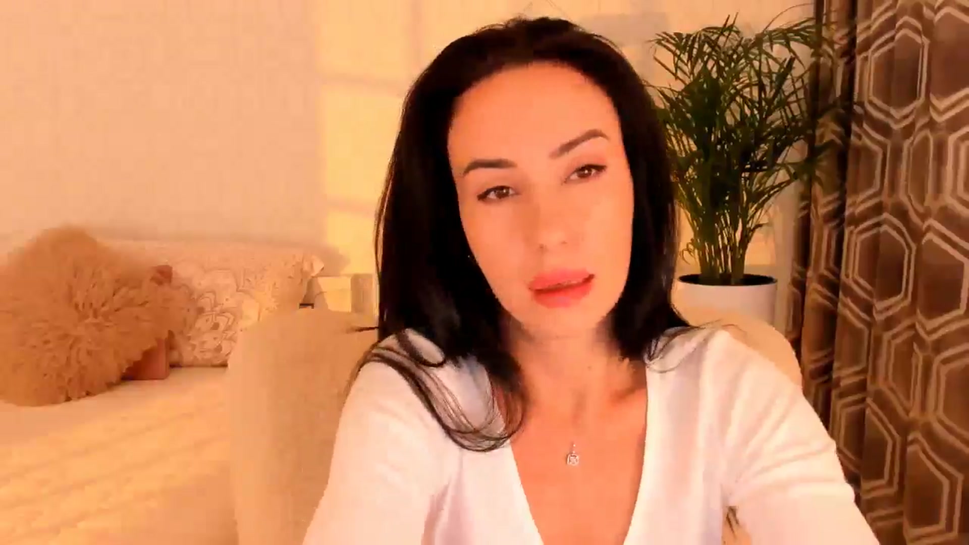 Gallery image thumbnail from Annaliss's myfreecams stream on, 09/20/2025, 06:30 image 6 of 20