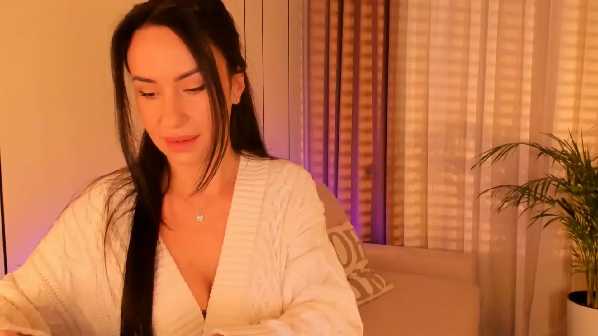 Gallery image thumbnail from Annaliss's myfreecams stream on, 10/25/2025, 04:55 image 6 of 20