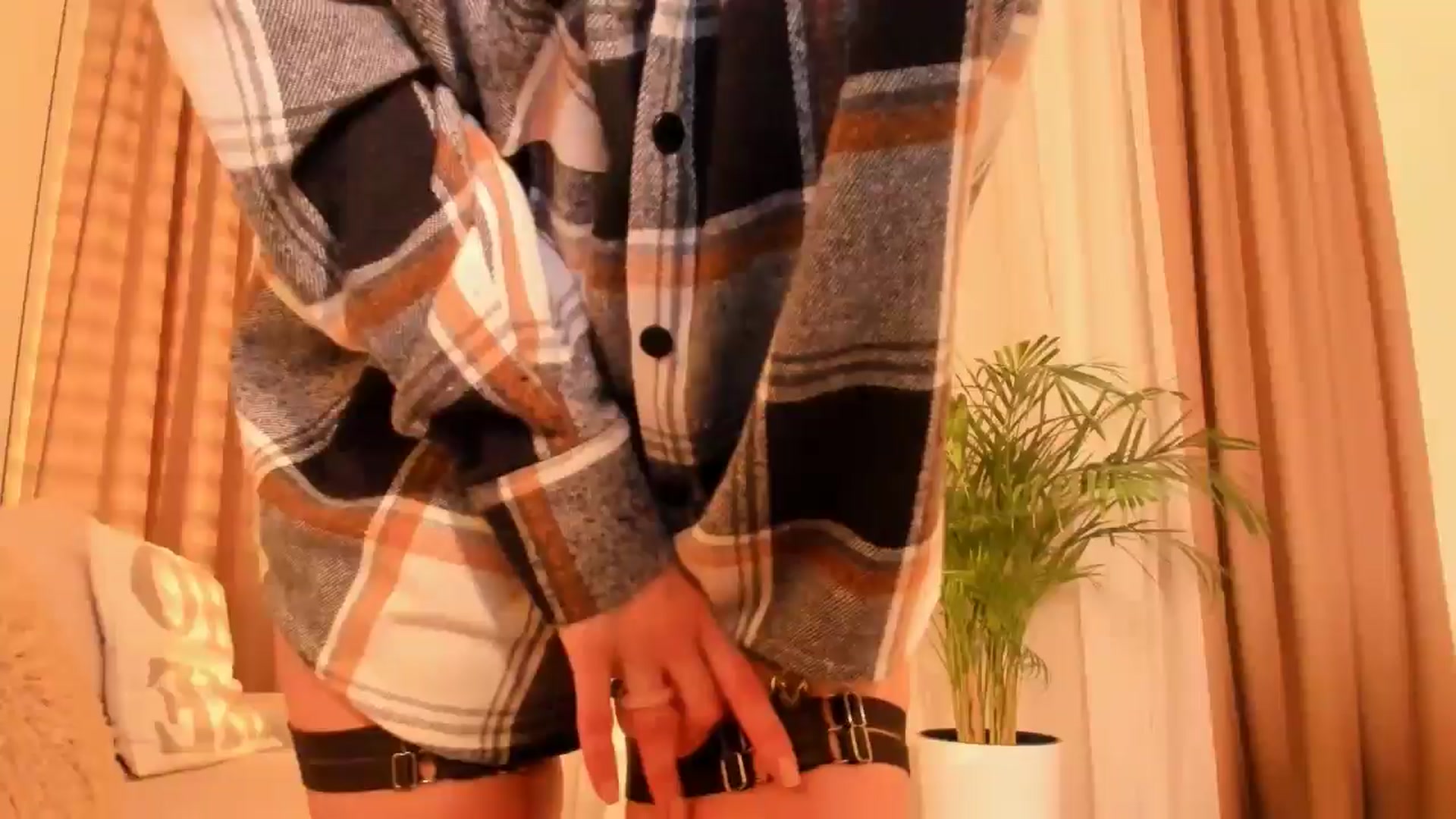 Gallery image thumbnail from Annaliss's myfreecams stream on, 11/18/2025, 18:07 image 10 of 20