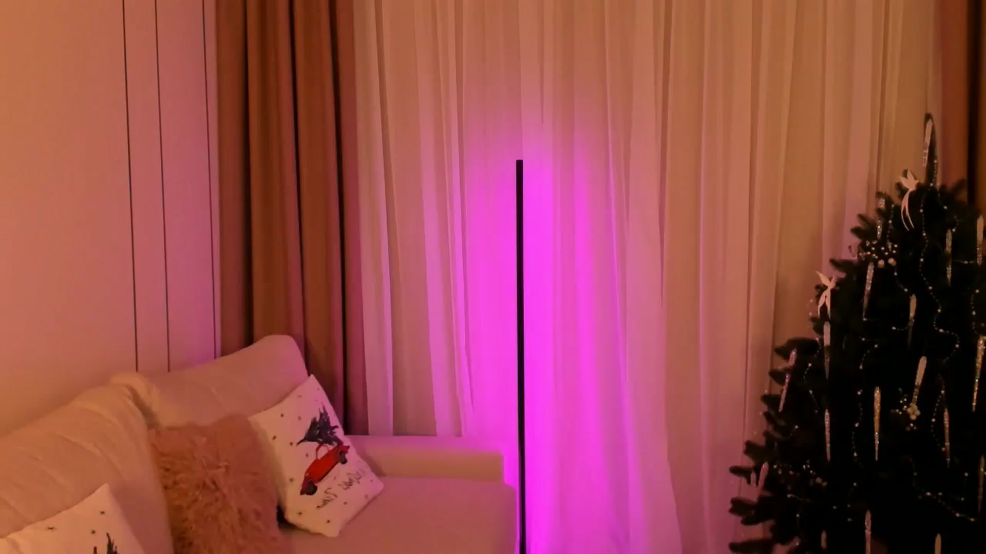 Gallery image thumbnail from Annaliss's myfreecams stream on, 12/06/2025, 17:44 image 19 of 20