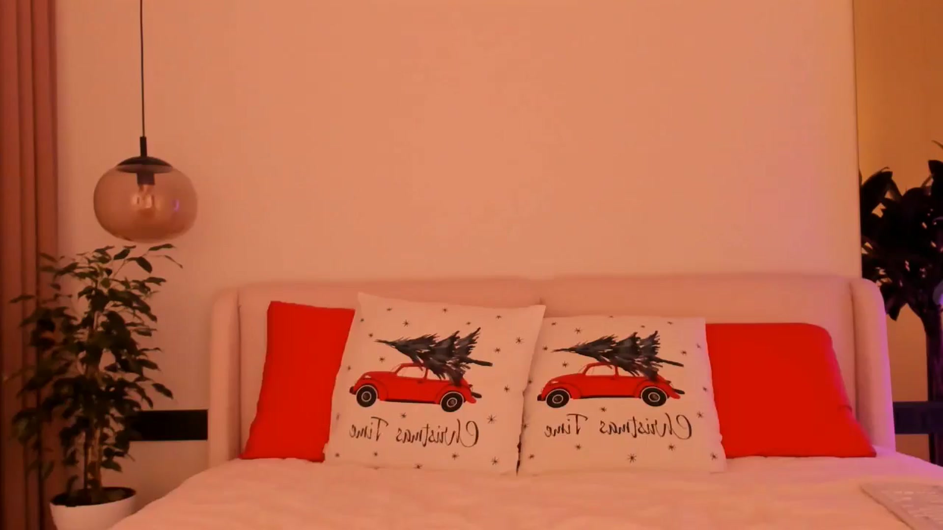 Gallery image thumbnail from Annaliss's myfreecams stream on, 12/16/2025, 22:51 image 17 of 20