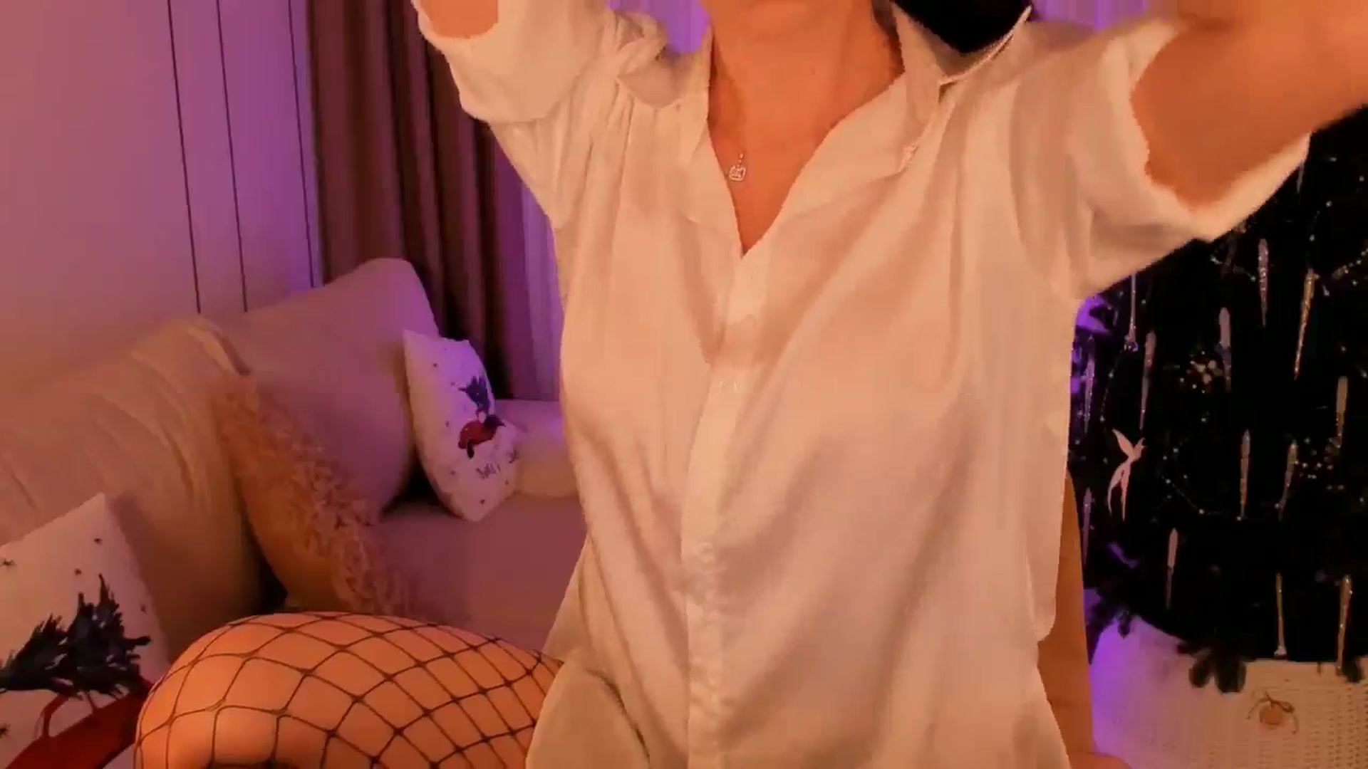 Gallery image thumbnail from Annaliss's myfreecams stream on, 12/20/2025, 06:19 image 6 of 20