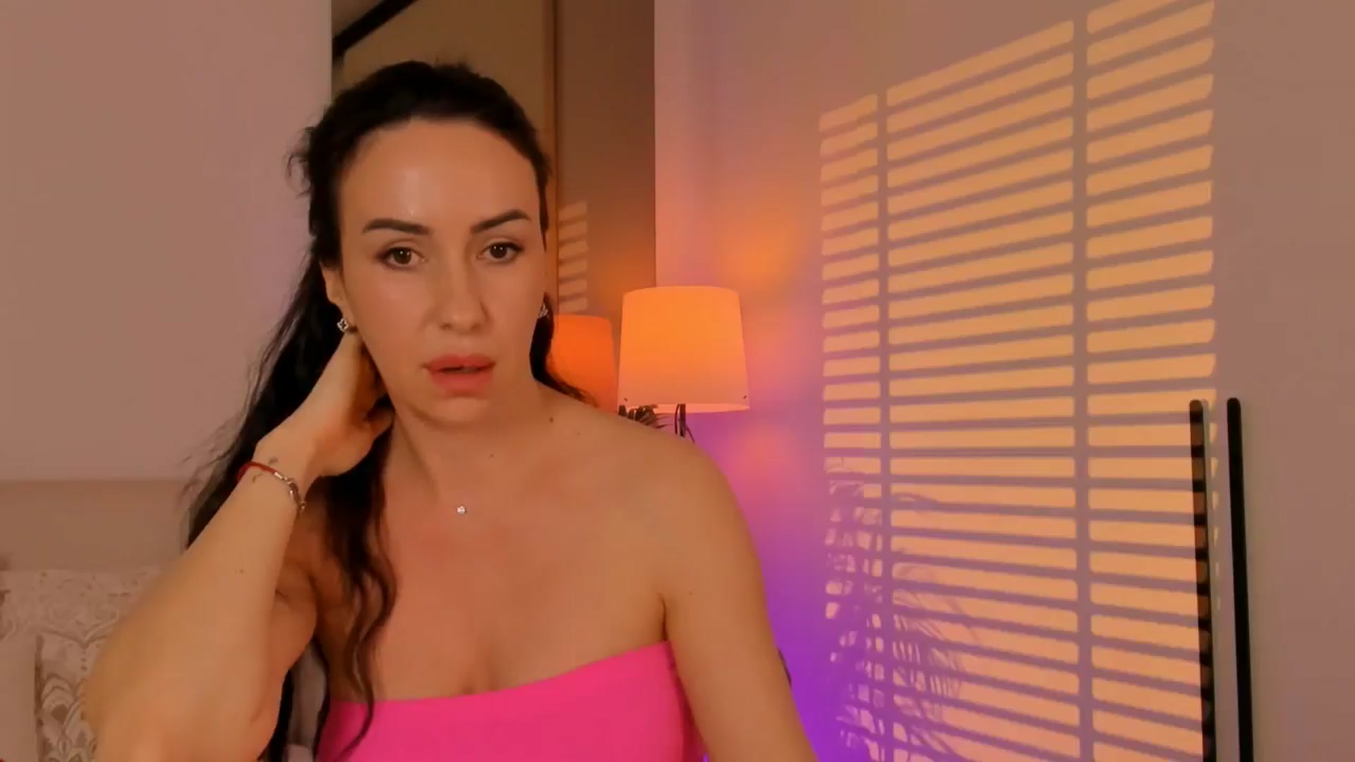 Gallery image thumbnail from Annaliss's myfreecams stream on, 03/09/2026, 19:41 image 4 of 20