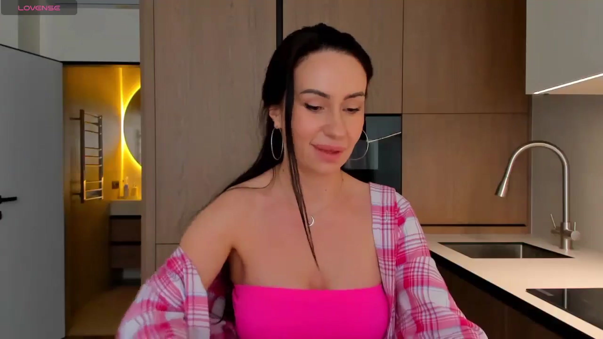 Gallery image thumbnail from Annaliss's myfreecams stream on, 03/17/2026, 09:01 image 18 of 20