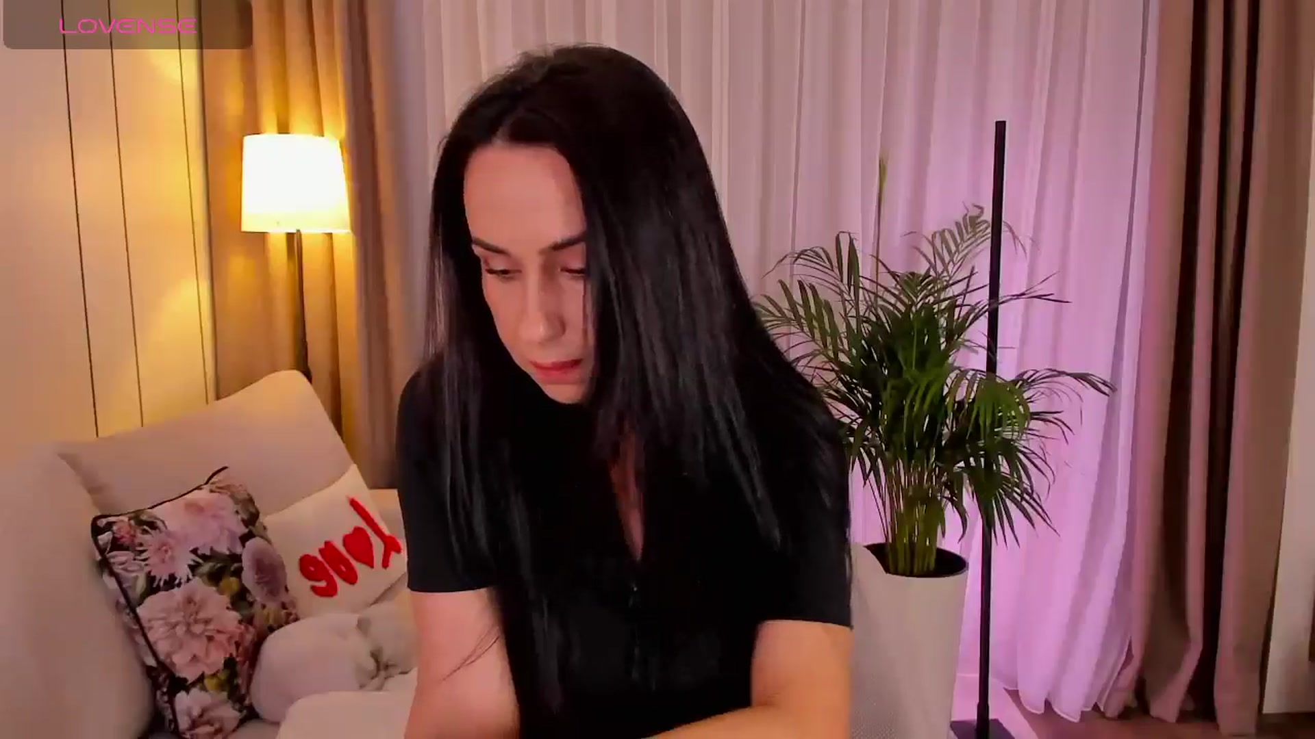 Gallery image thumbnail from Annaliss's myfreecams stream on, 03/31/2026, 20:13 image 14 of 20