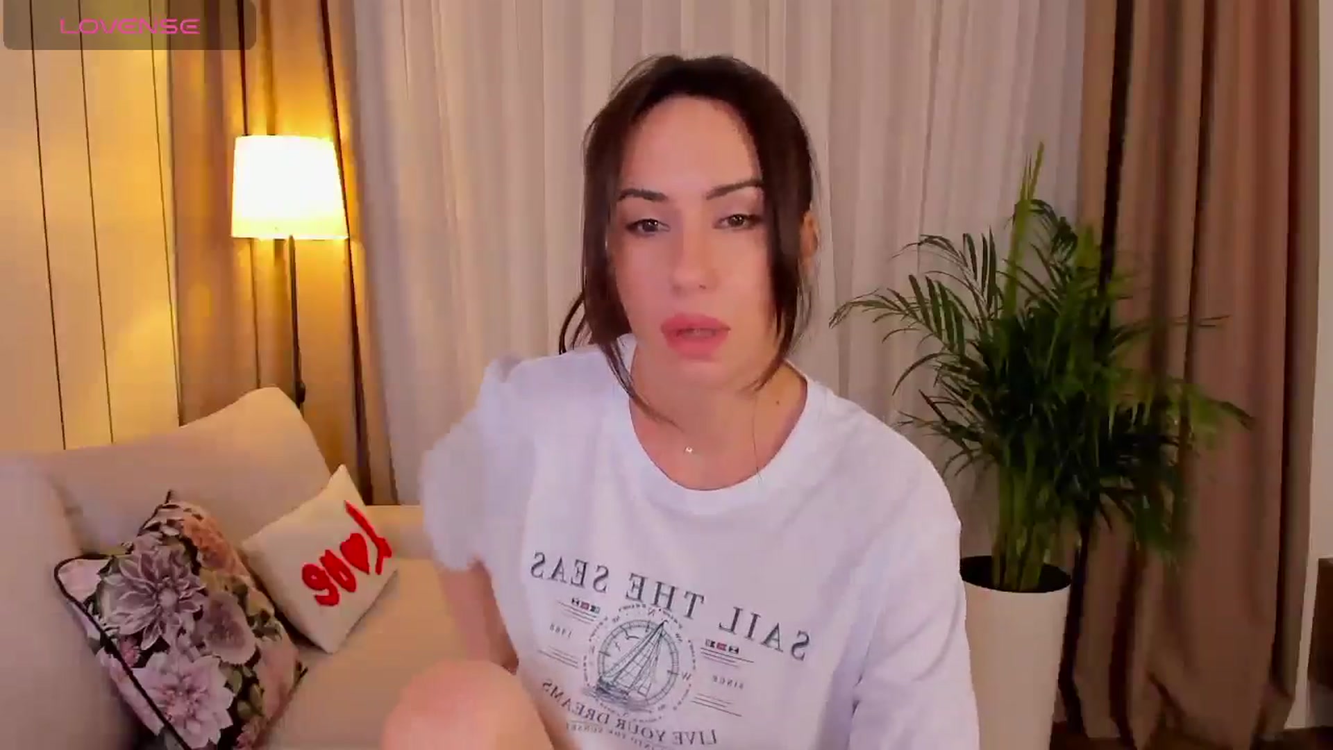 Gallery image thumbnail from Annaliss's myfreecams stream on, 04/17/2026, 13:13 image 3 of 20