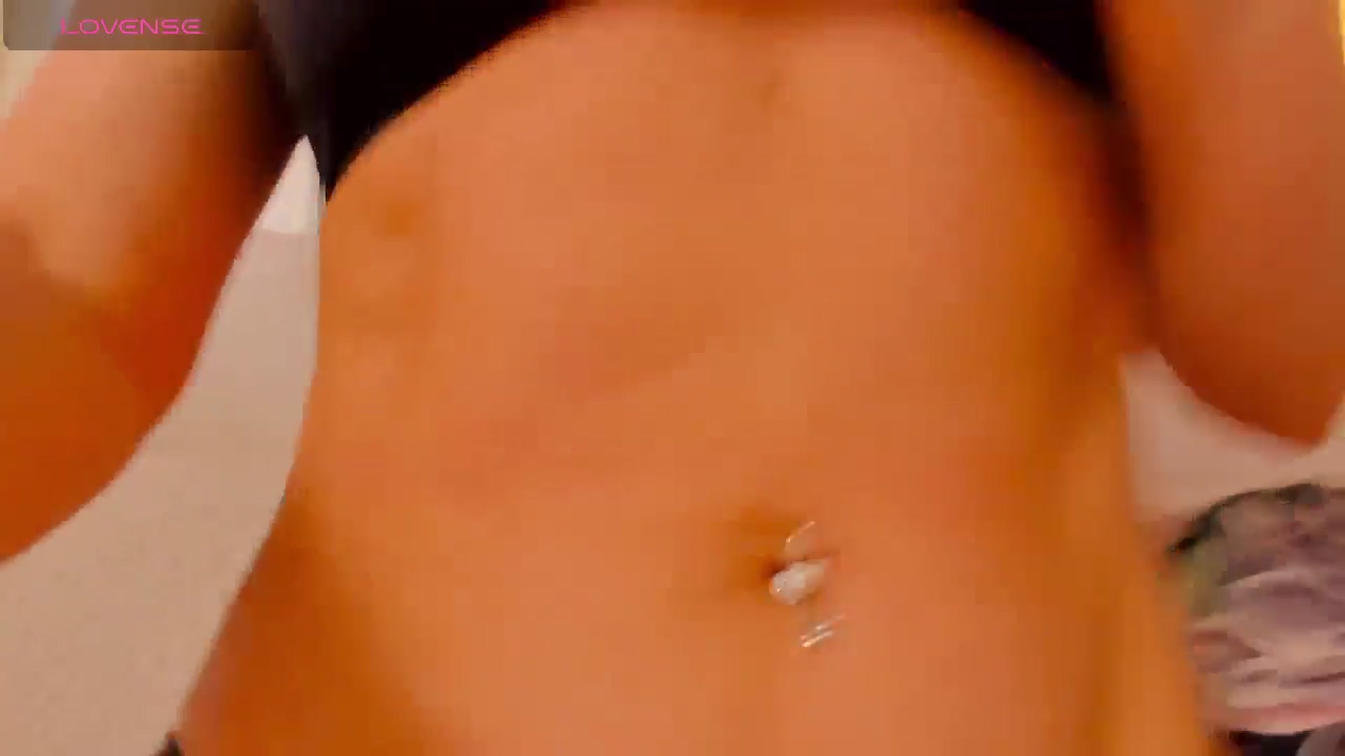 Gallery image thumbnail from Annaliss's myfreecams stream on, 04/23/2026, 05:31 image 19 of 20