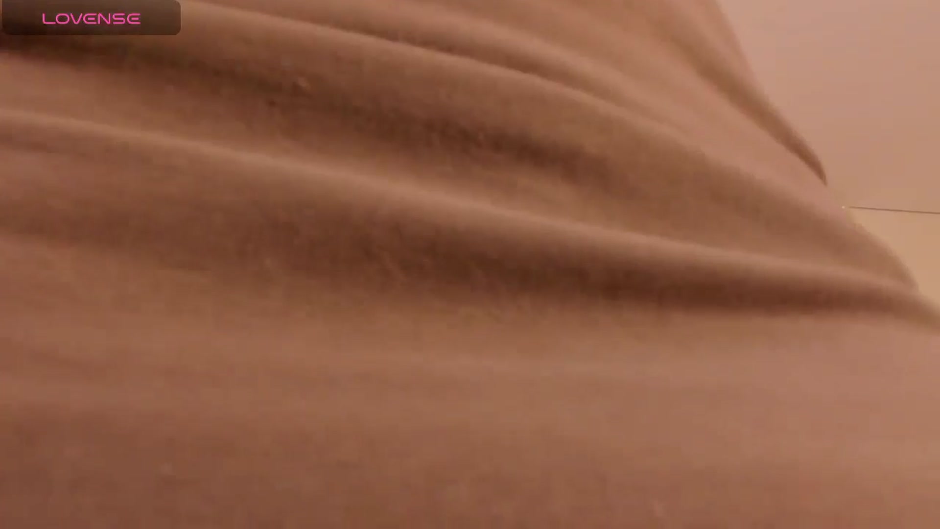 Gallery image thumbnail from Annaliss's myfreecams stream on, 05/06/2026, 06:05 image 12 of 20