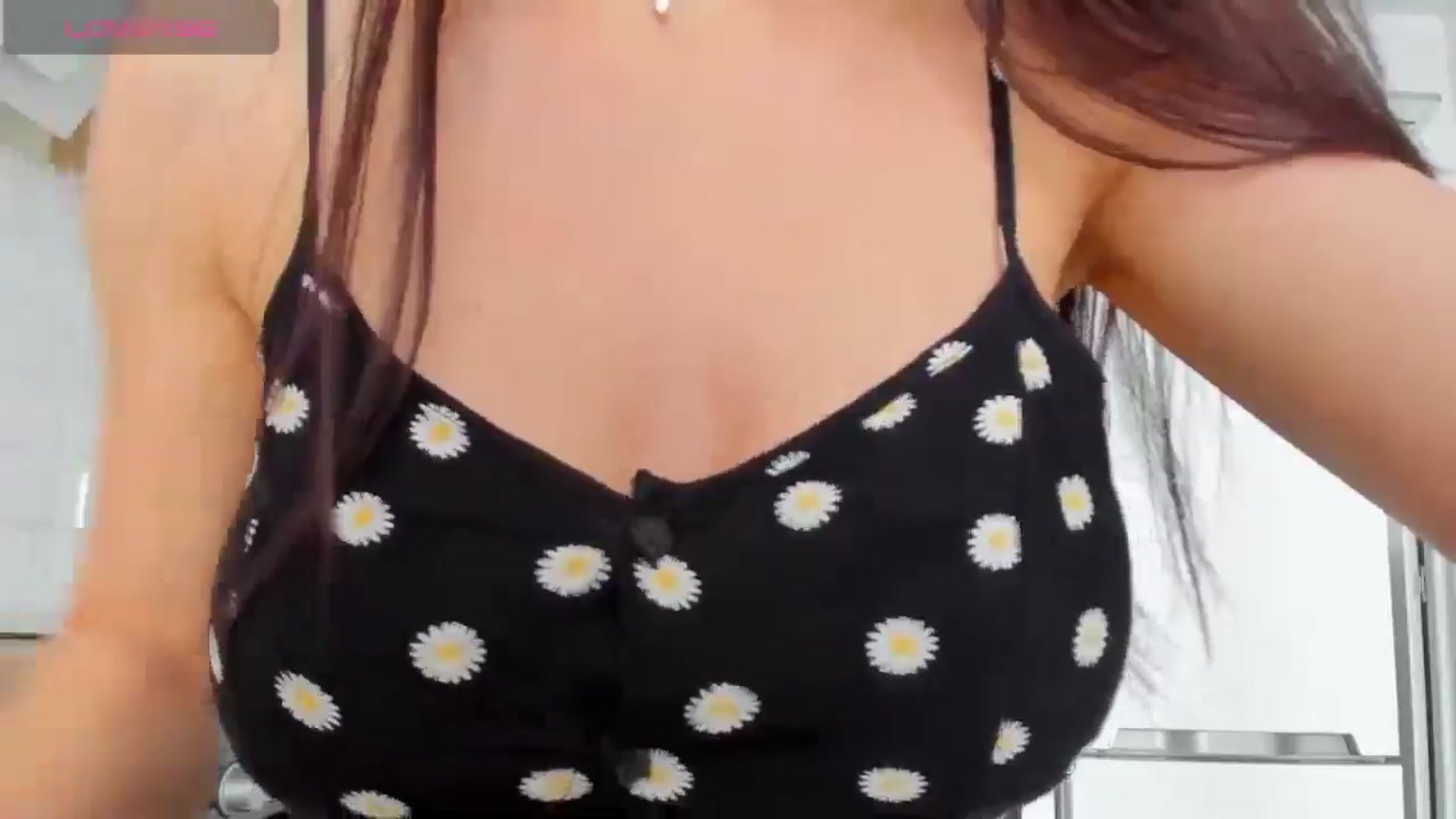 Gallery image thumbnail from Annaliss's myfreecams stream on, 05/11/2026, 04:49 image 15 of 20