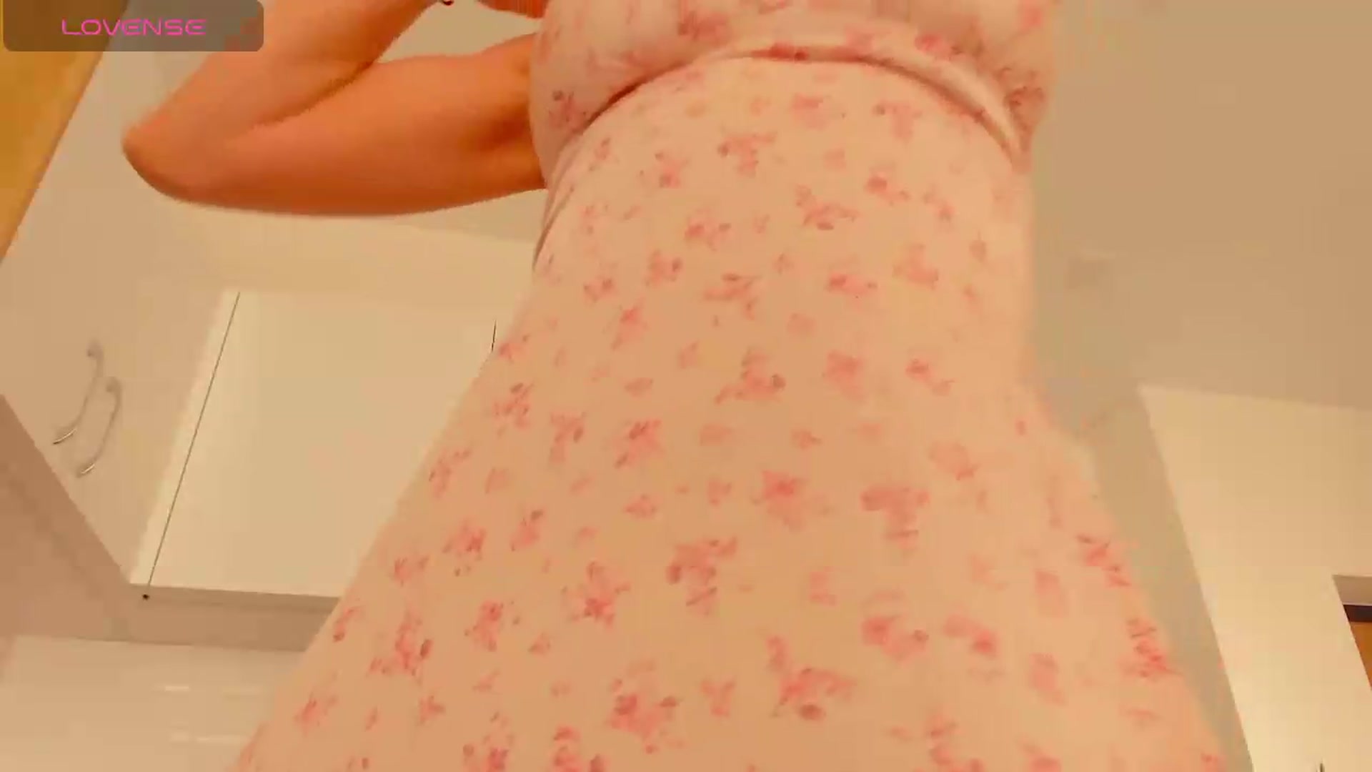 Gallery image thumbnail from Annaliss's myfreecams stream on, 05/11/2026, 16:31 image 12 of 20