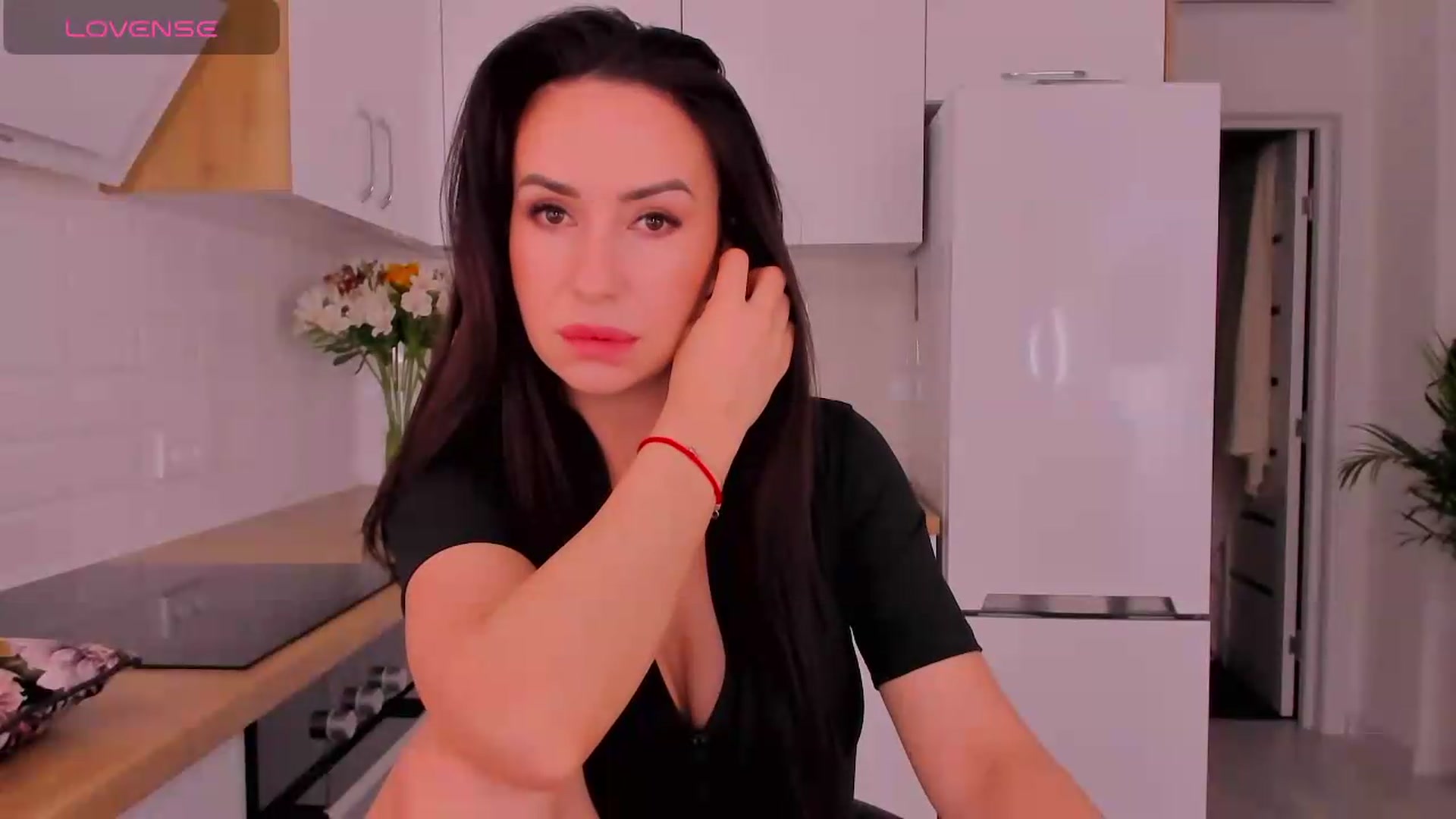 Gallery image thumbnail from Annaliss's myfreecams stream on, 05/12/2026, 17:56 image 2 of 20