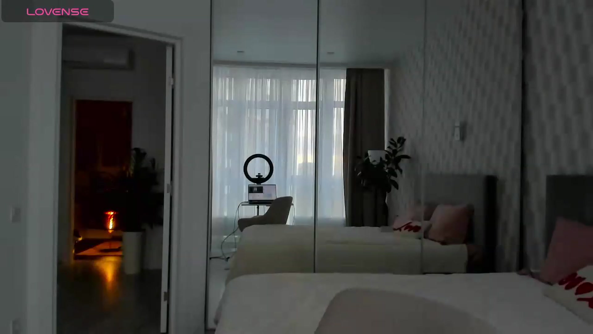 Gallery image thumbnail from Annaliss's myfreecams stream on, 05/18/2026, 16:49 image 19 of 20