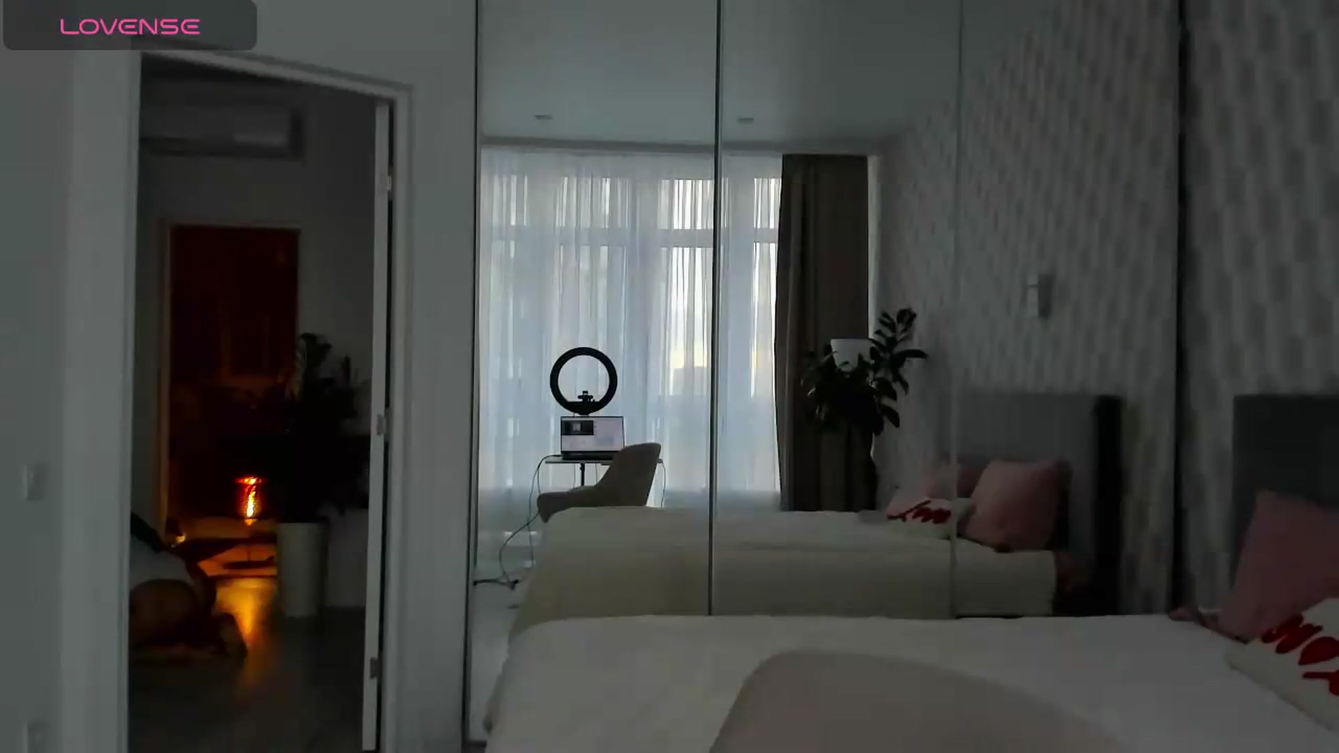 Gallery image thumbnail from Annaliss's myfreecams stream on, 05/18/2026, 16:49 image 18 of 20