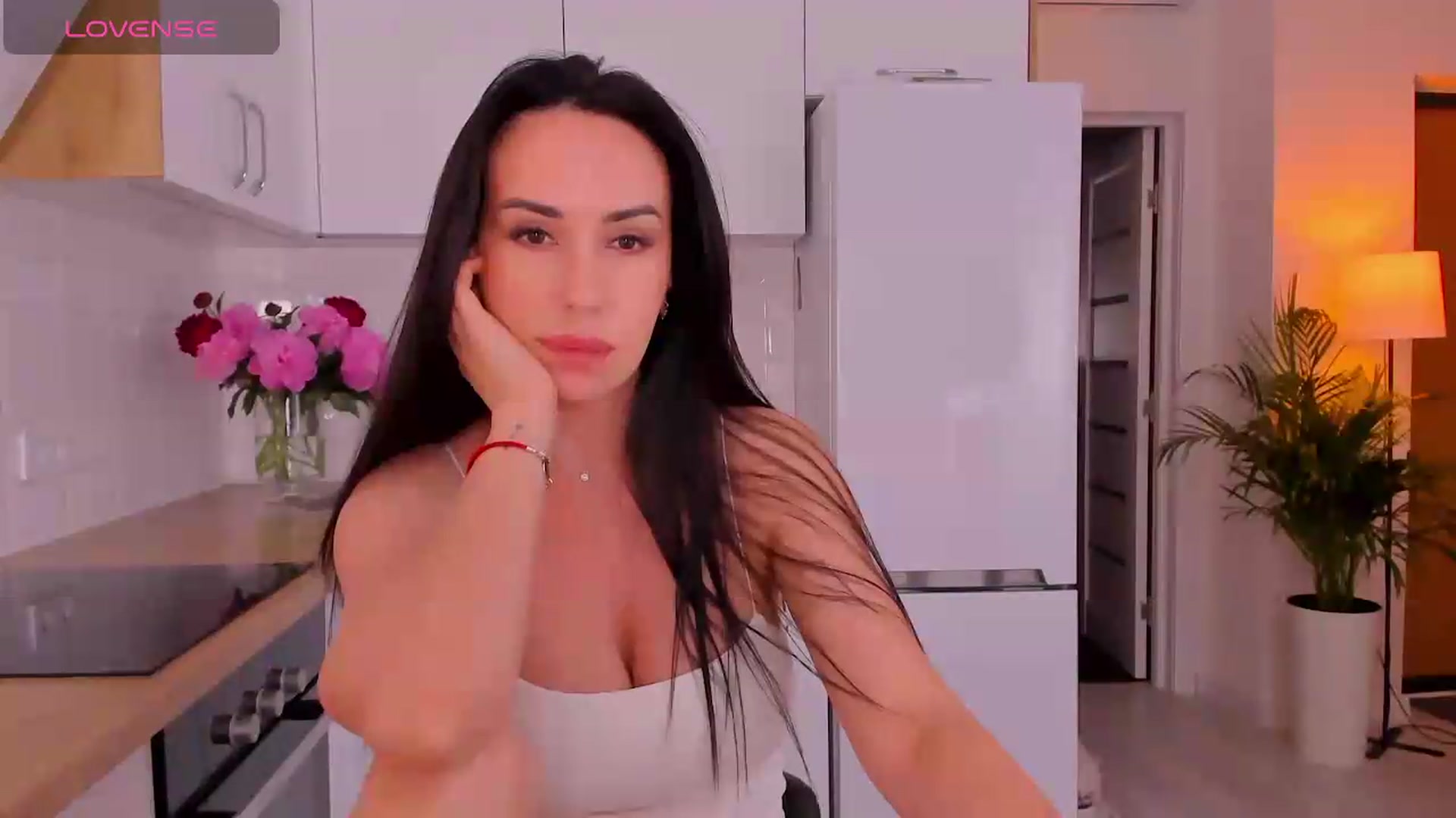 Gallery image thumbnail from Annaliss's myfreecams stream on, 05/21/2026, 17:37 image 9 of 20