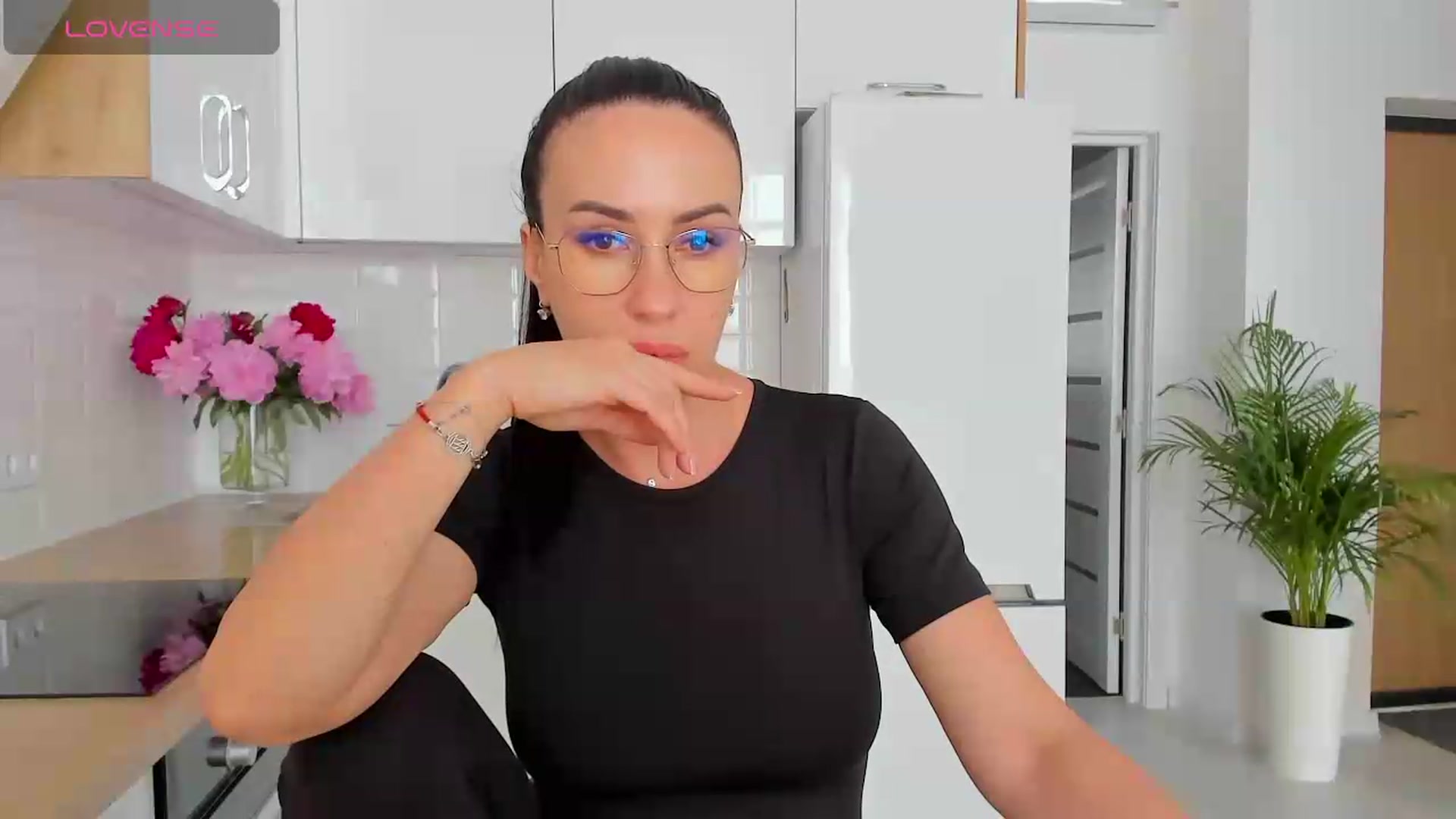 Gallery image thumbnail from Annaliss's myfreecams stream on, 05/23/2026, 10:41 image 13 of 20