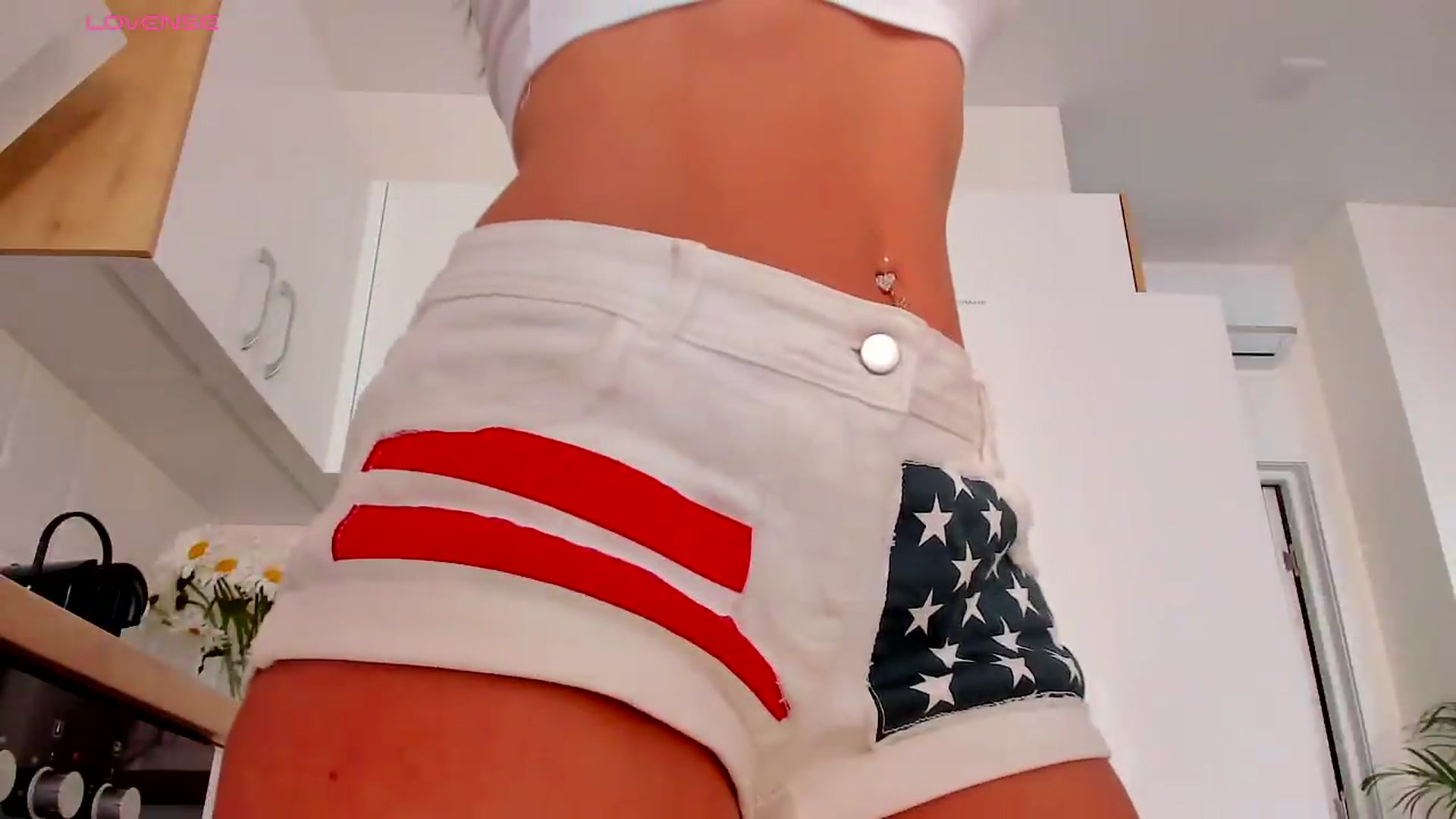 Gallery image thumbnail from Annaliss's myfreecams stream on, 06/23/2026, 06:07 image 11 of 20