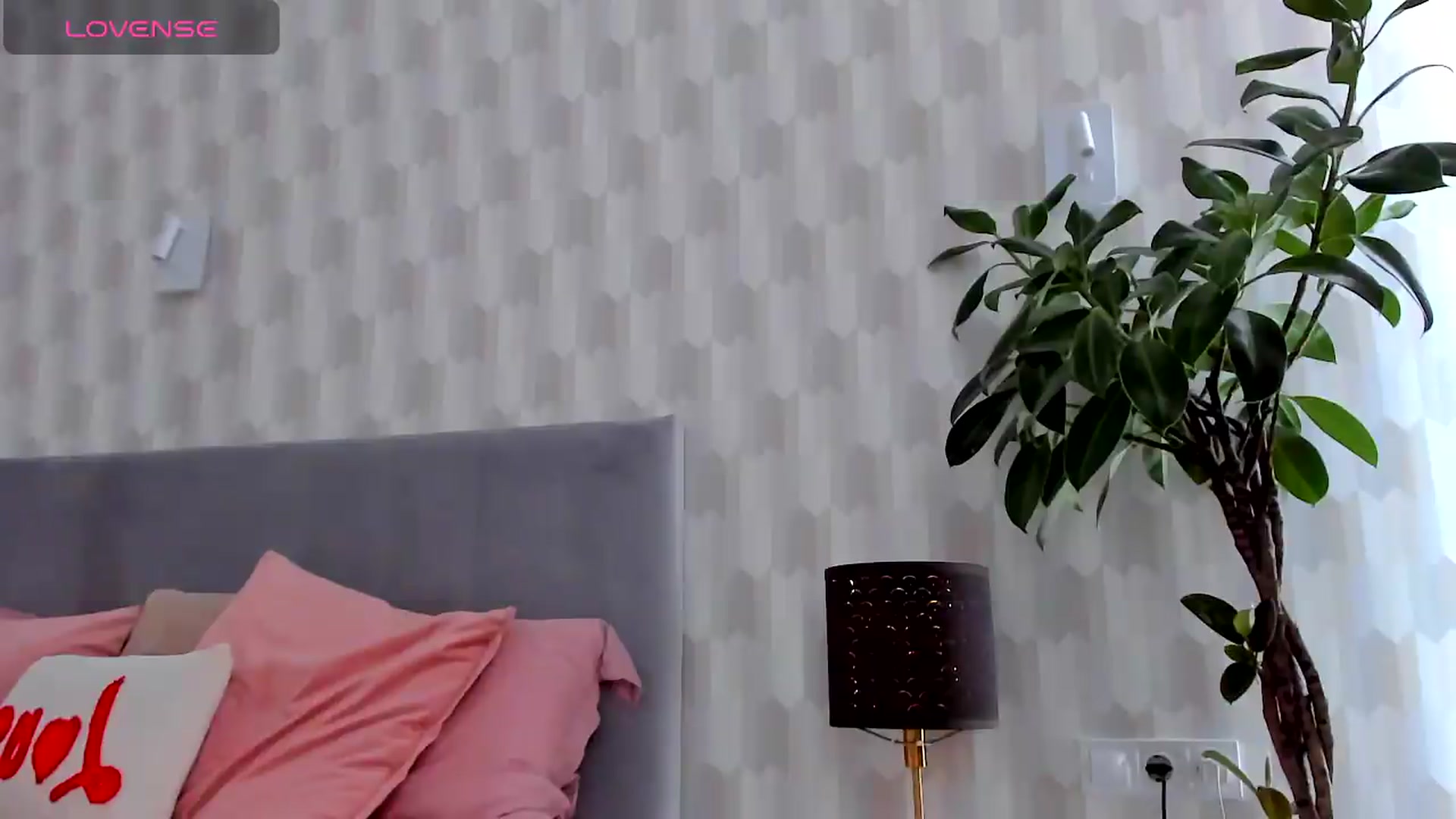 Gallery image thumbnail from Annaliss's myfreecams stream on, 06/27/2026, 14:38 image 19 of 20