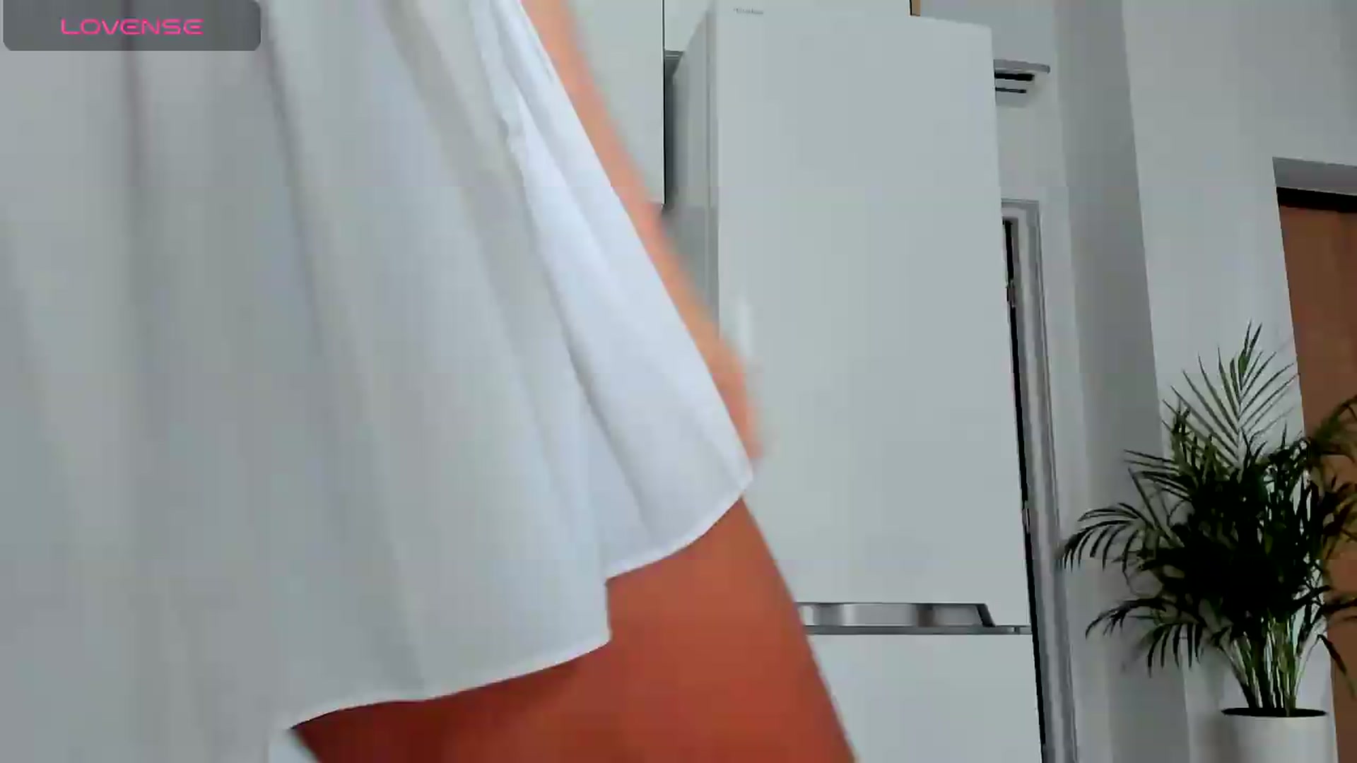 Gallery image thumbnail from Annaliss's myfreecams stream on, 06/30/2026, 14:29 image 14 of 20