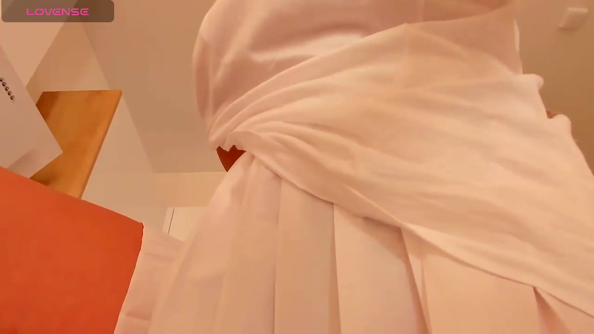 Gallery image thumbnail from Annaliss's myfreecams stream on, 06/30/2026, 16:25 image 14 of 20